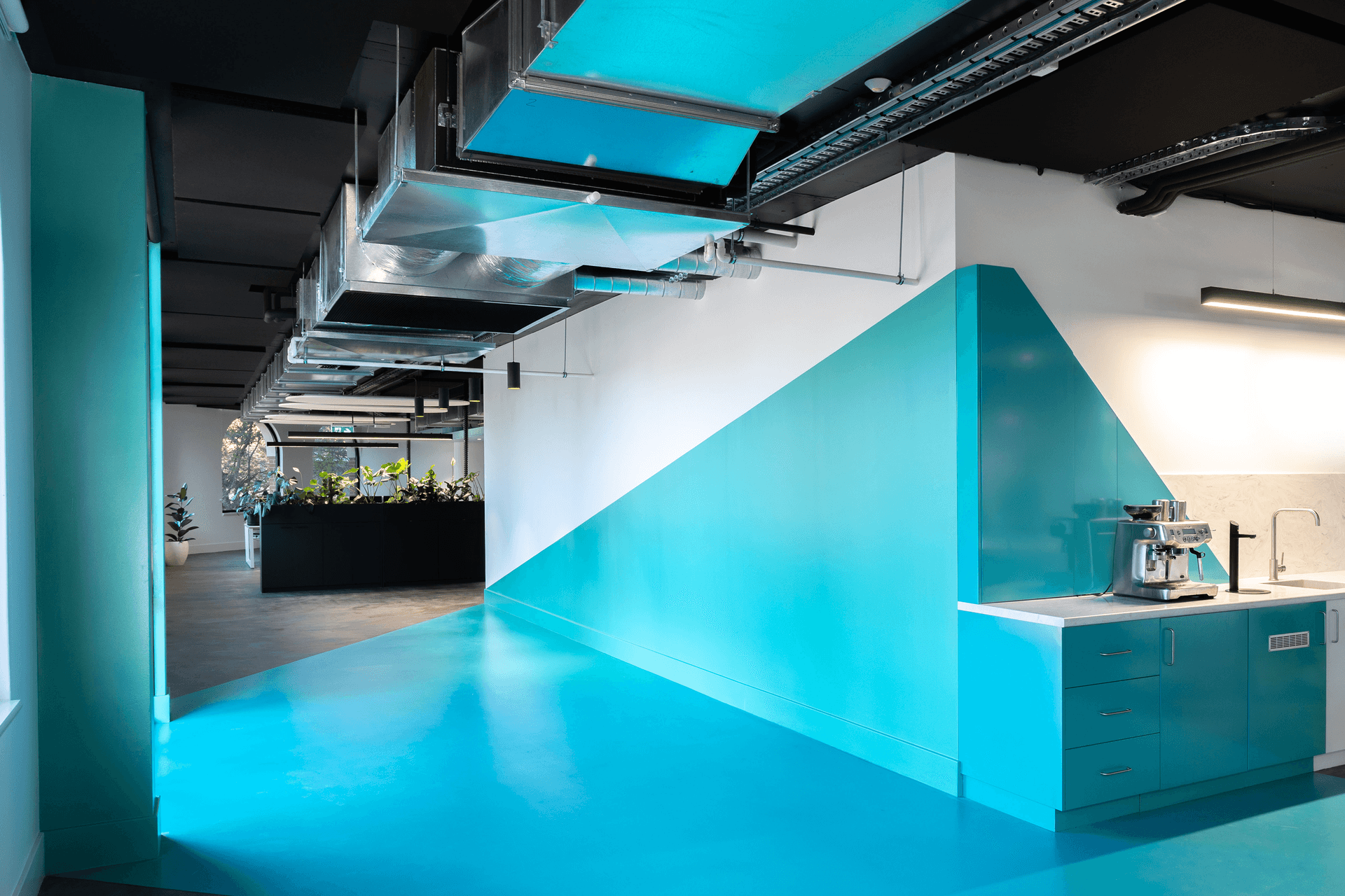 Photography: Andrew Purvis & Unios Lighting