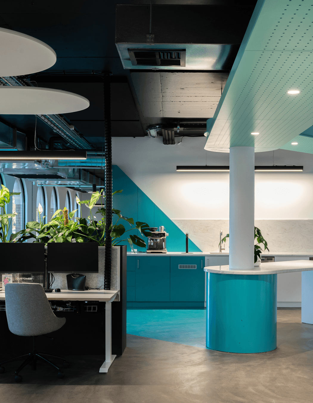 Photography: Andrew Purvis & Unios Lighting