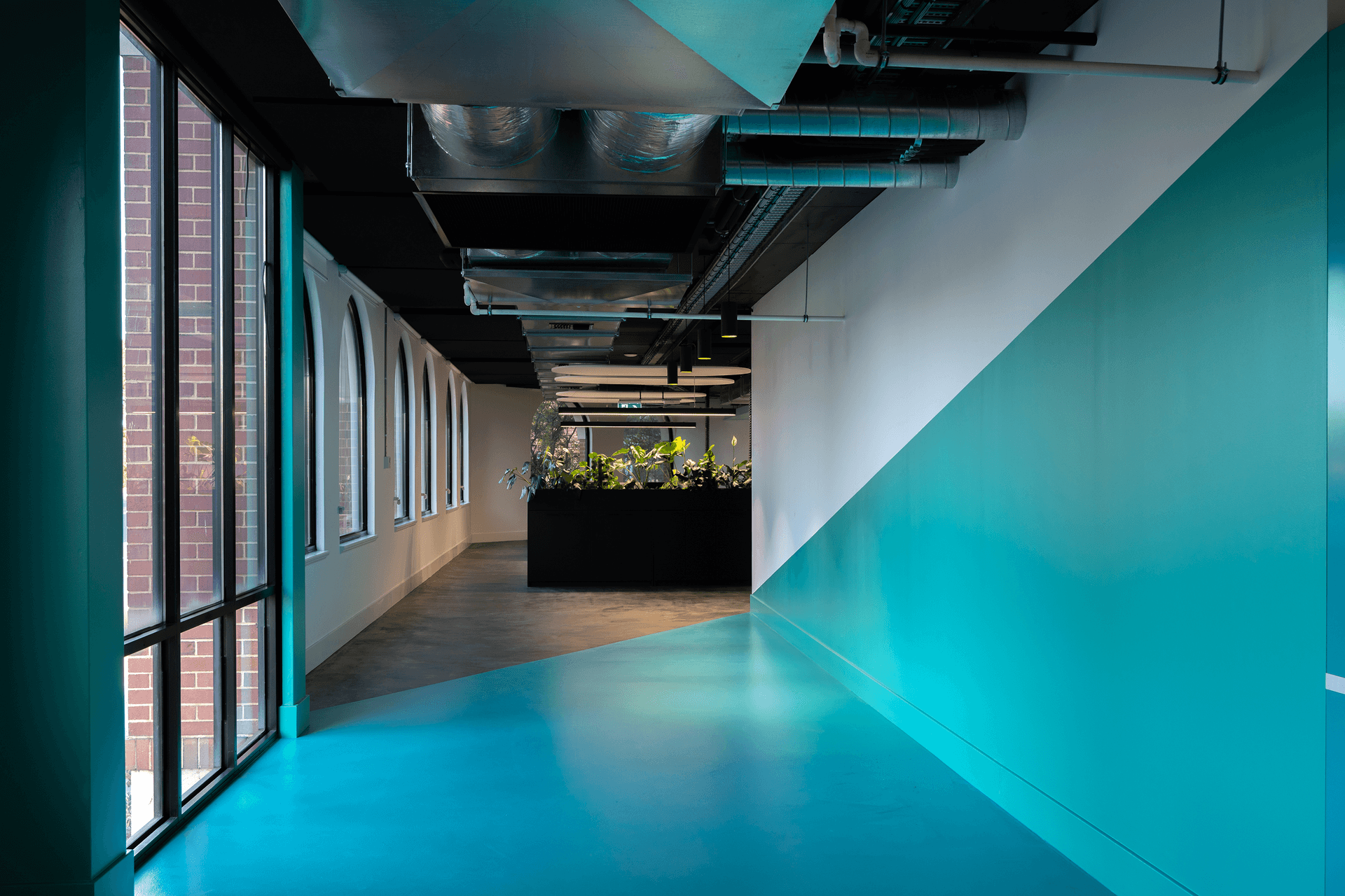 Photography: Andrew Purvis & Unios Lighting