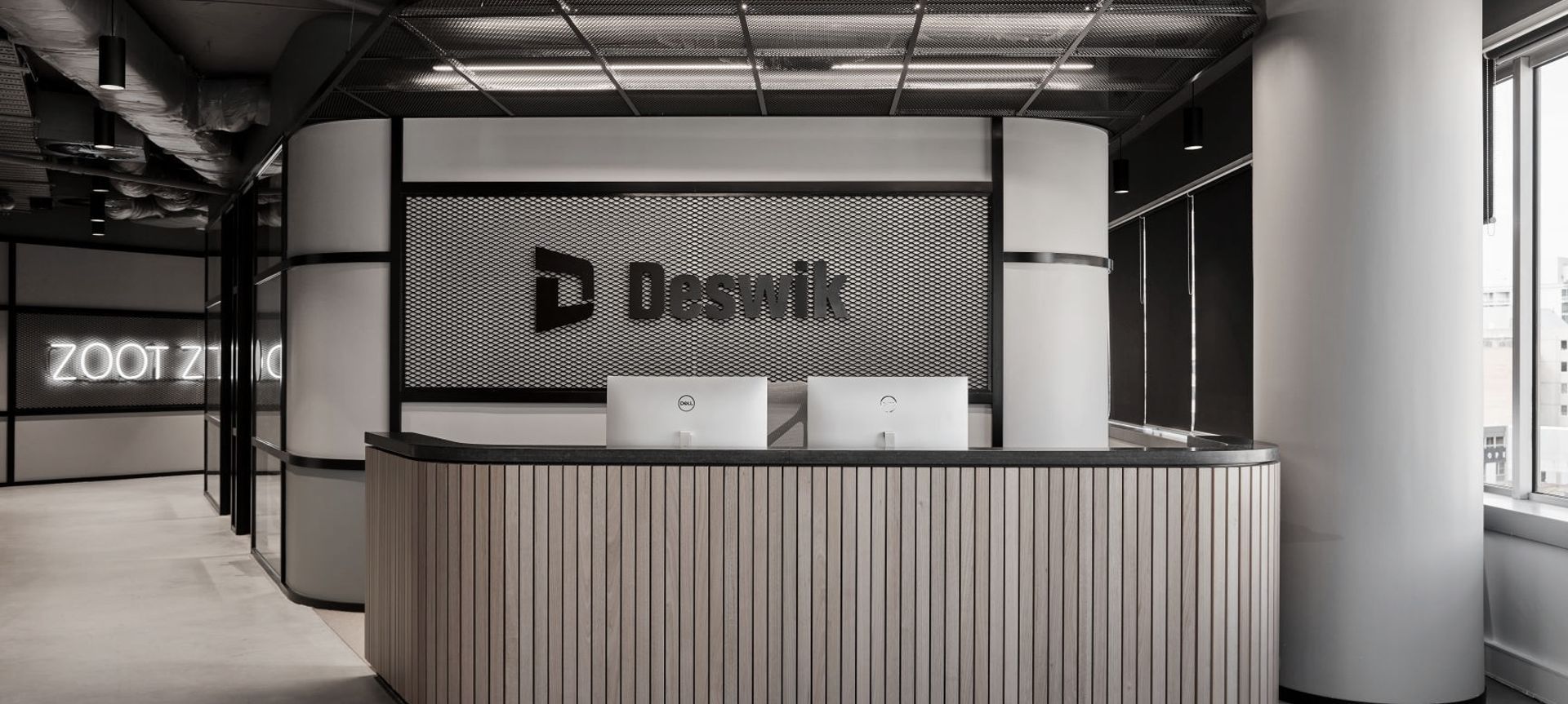 Deswik Head Office banner