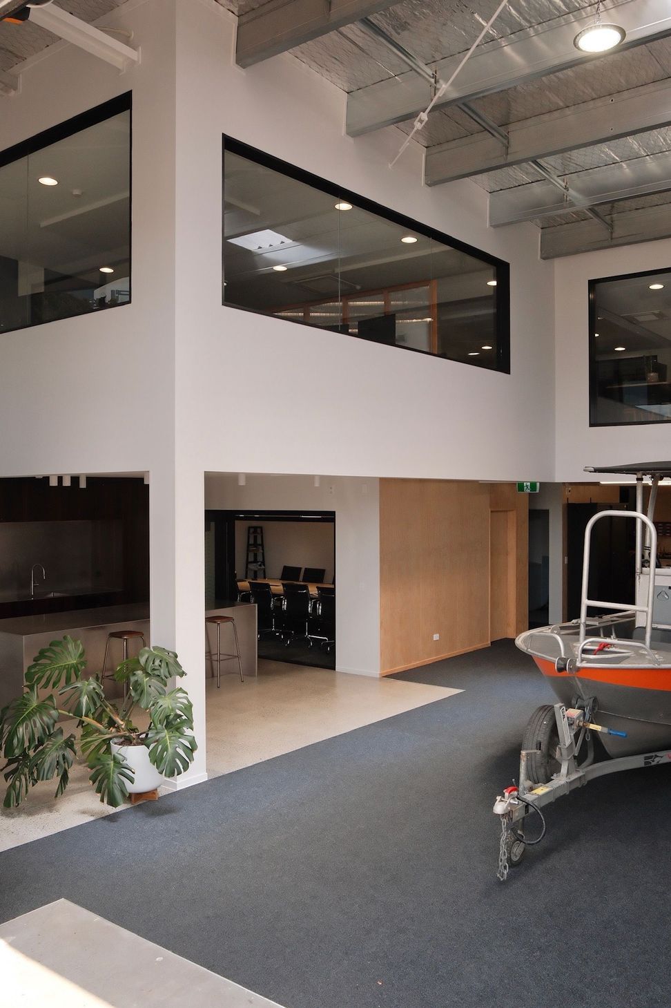 Garage-Boat-Angle.JPG