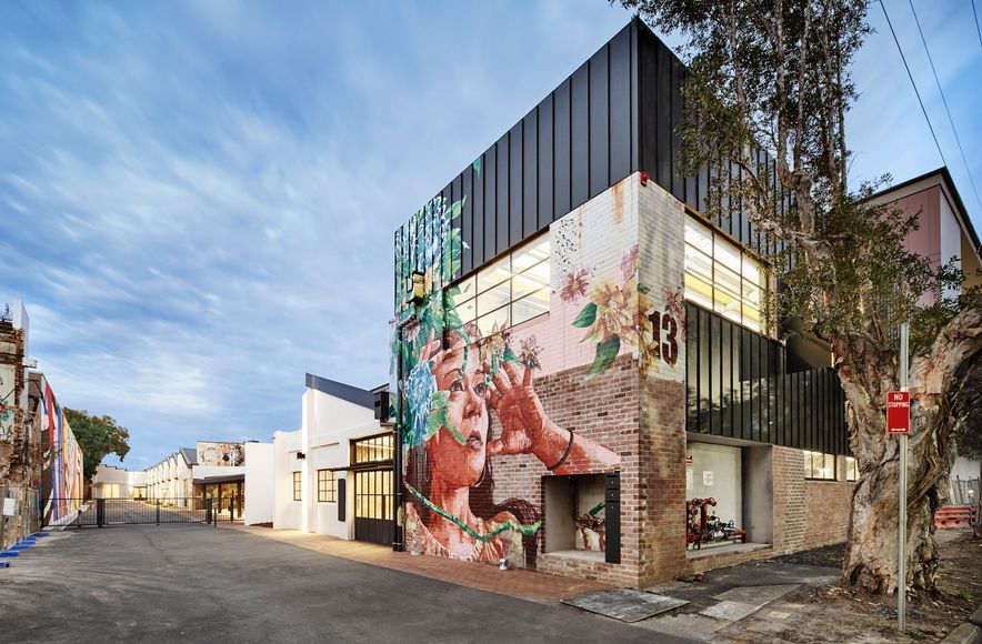 13 Bowden St
