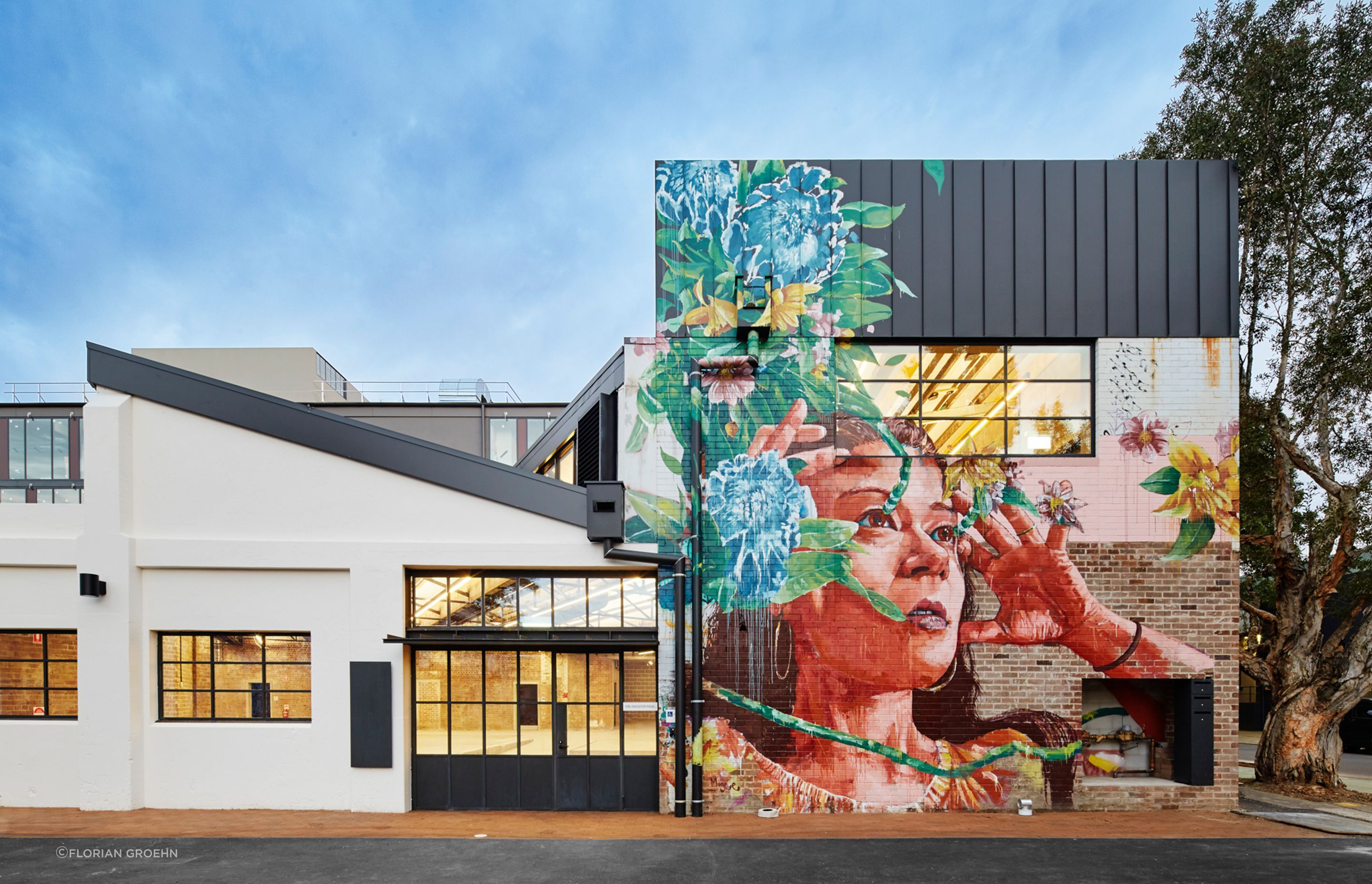 13 Bowden St