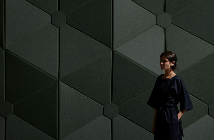 Mediaworks: Beats Sculpture Wall Spotlight