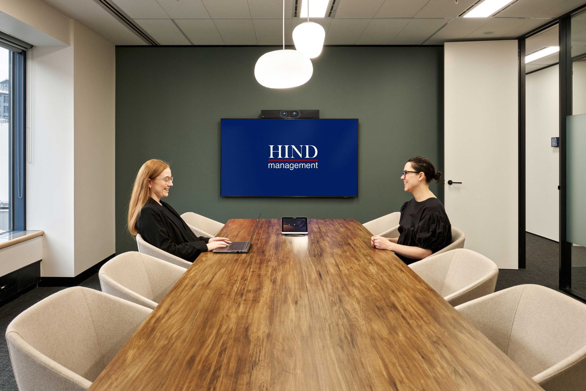 Hind-Mangement04.jpg