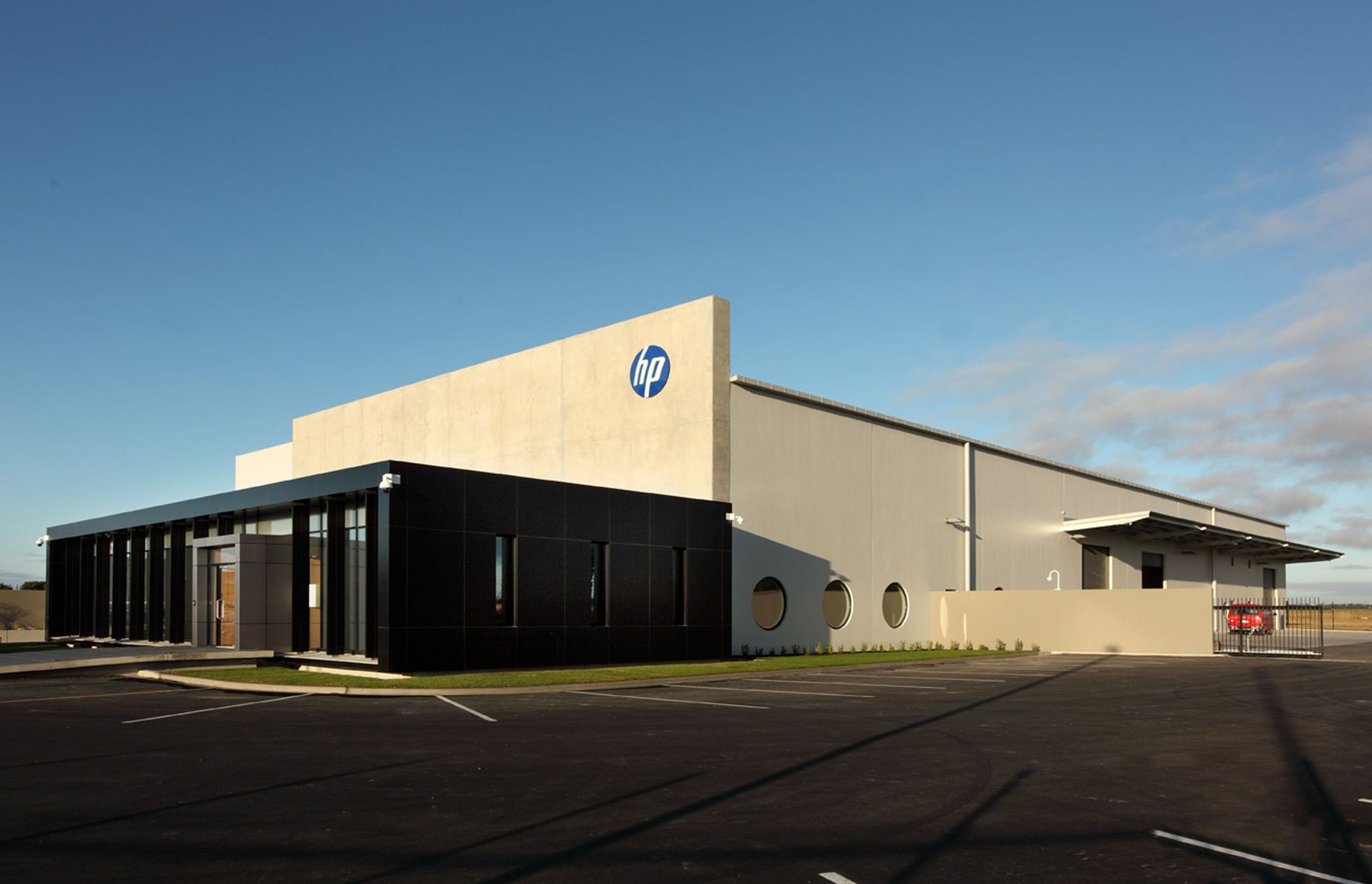 HP Office and Warehouse Building