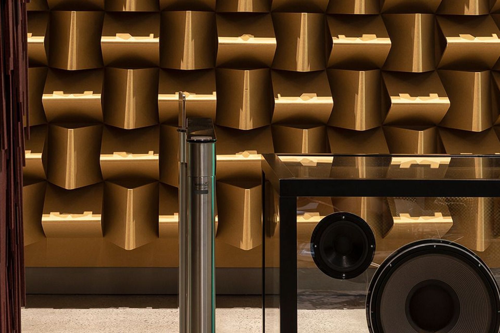Mediaworks: Anechoic Sculpture Wall Spotlight