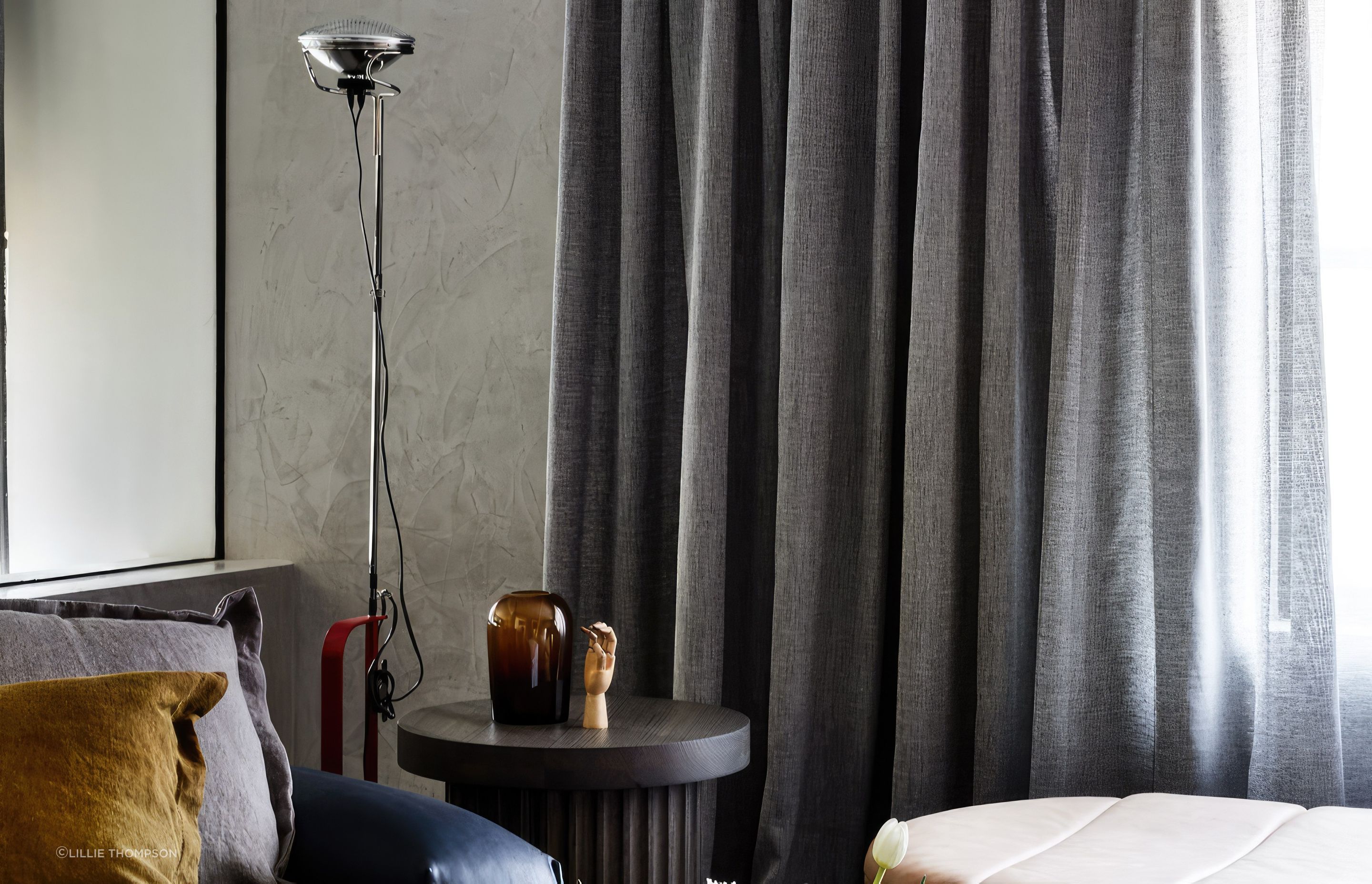 Ironside-Head-Office-couch-Polished-Plaster-gigapixel-standard-scale-400x-v3.jpg