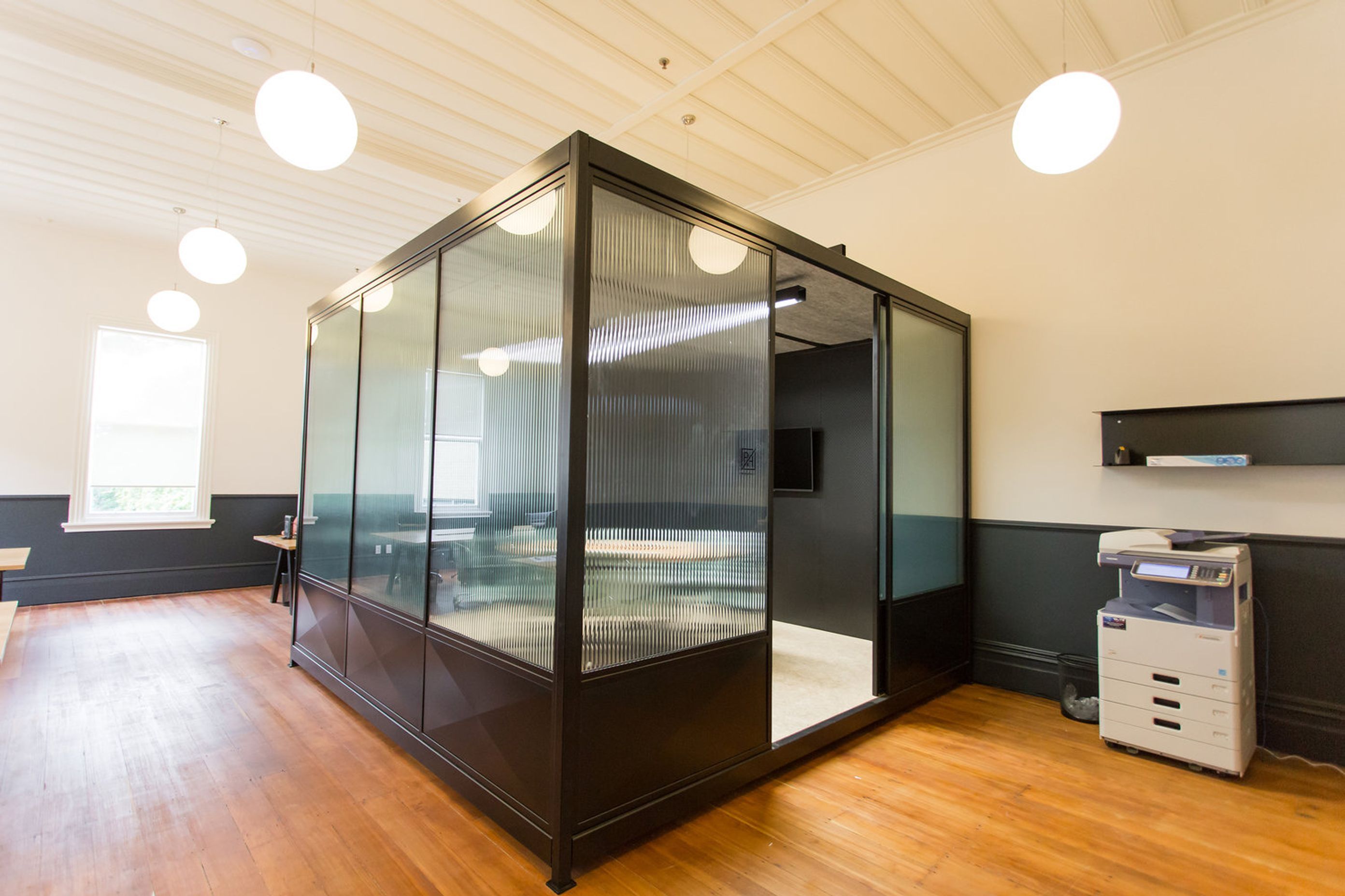 Panama Meeting Pod