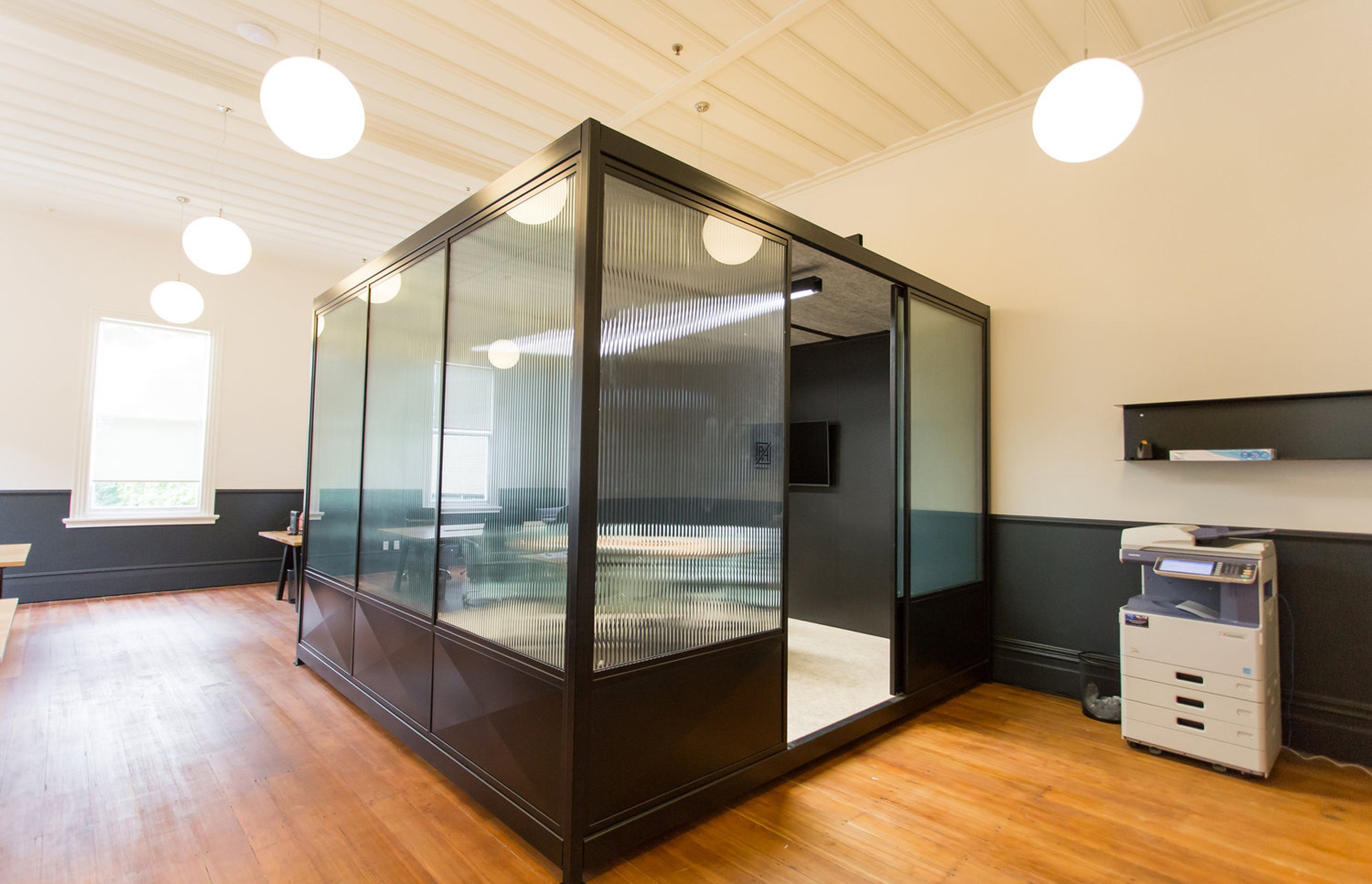 Panama Meeting Pod