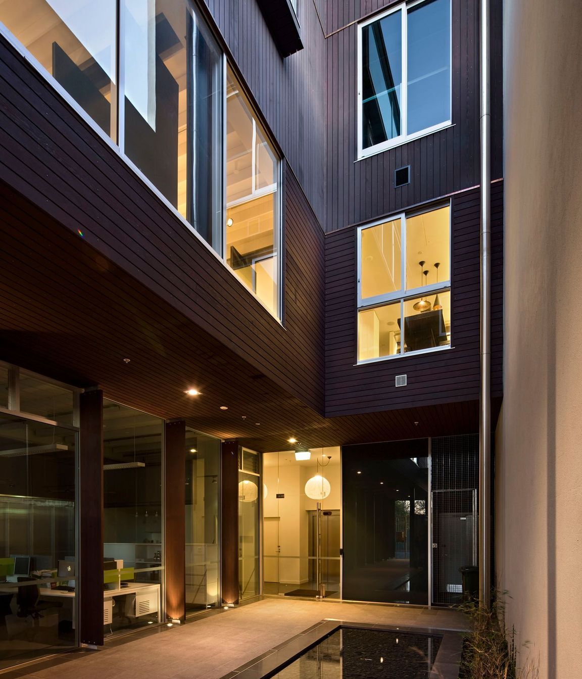 32 Drake Street