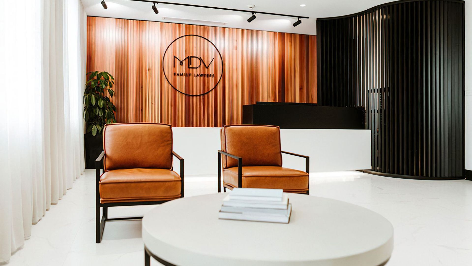 MDV Family Lawyers banner