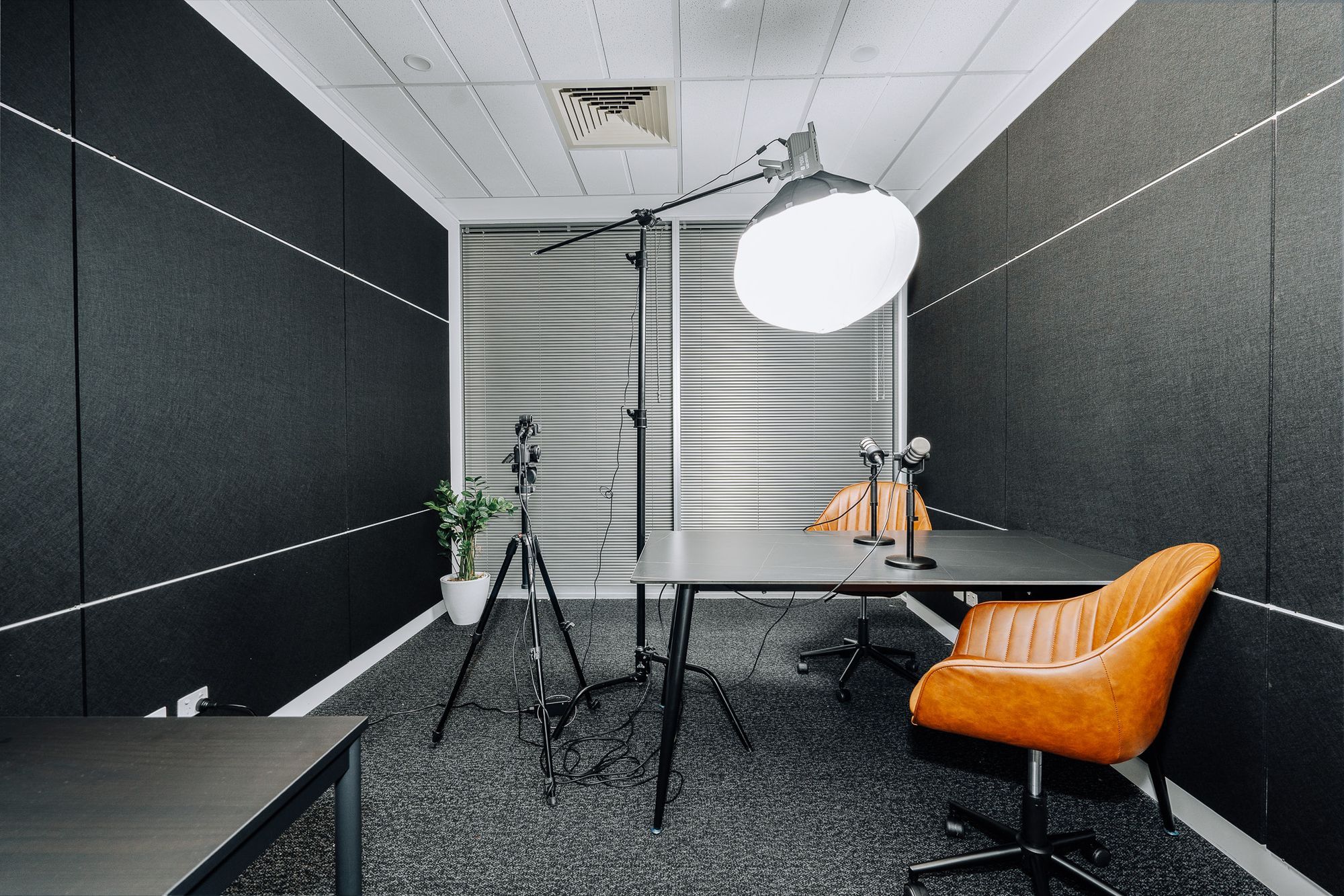 Podcast-Room-4-WR.jpg
