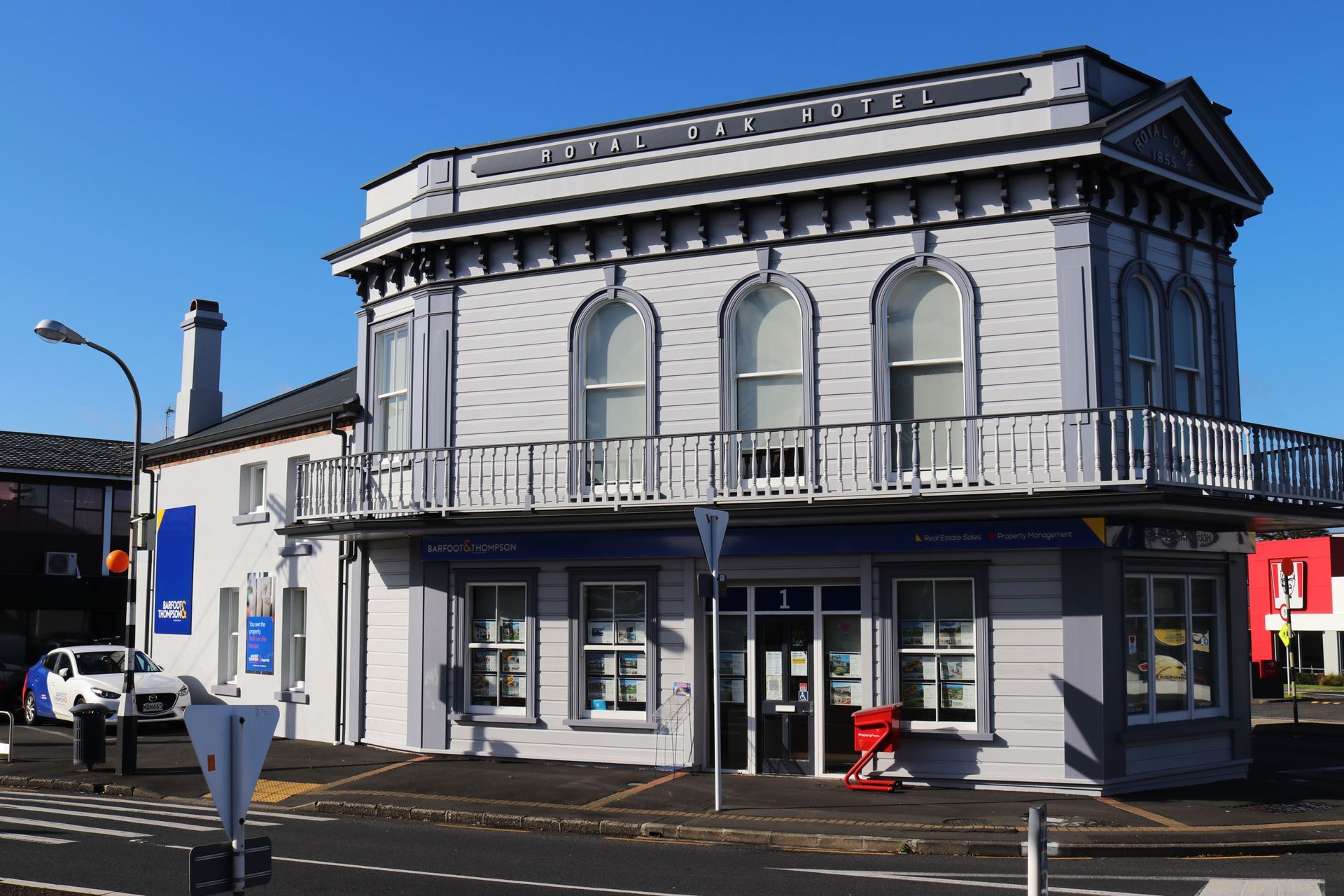 Barfoot &amp; Thompson (Royal Oak) - Restoration