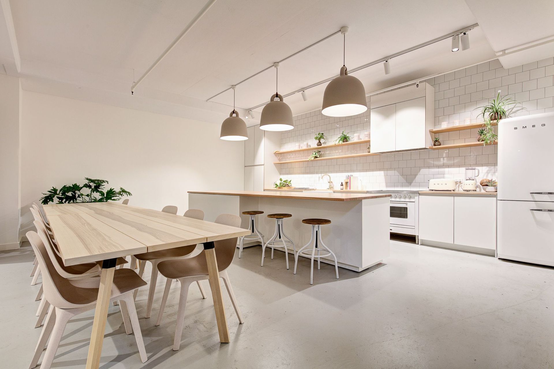 Vida Glow | Maddox St, Alexandria