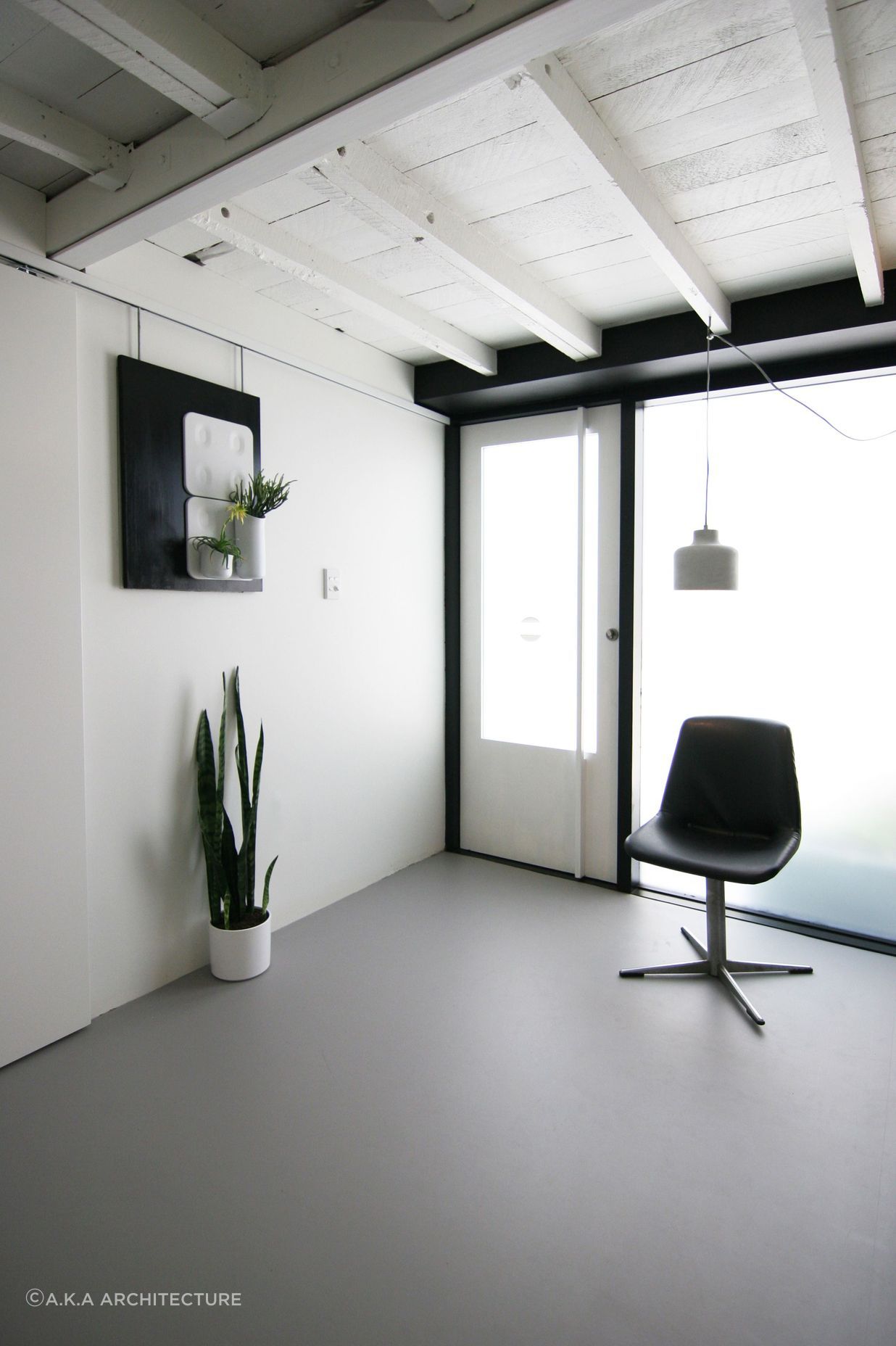 office aka on a