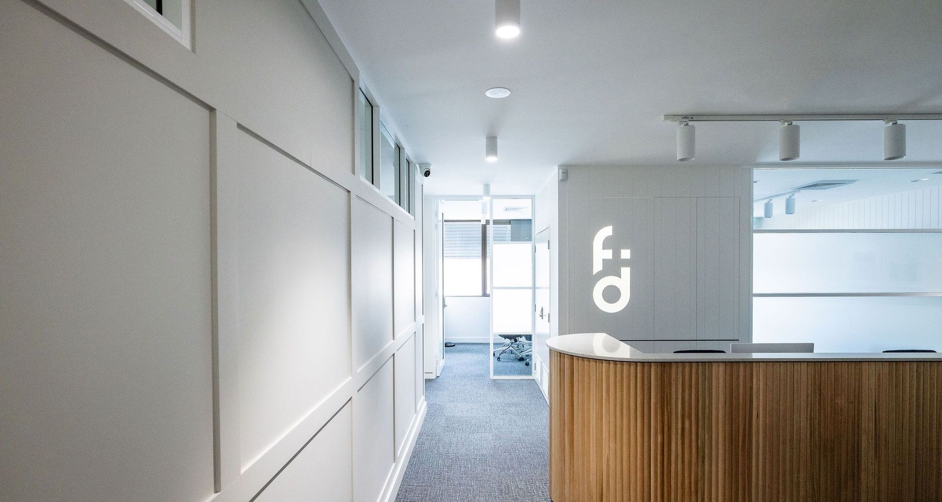 EMVY Design recently had the pleasure of creating a stunning office fitout for Financial Dynamic Chartered Accountants in Nowra. With an emphasis on functionality and aesthetics.