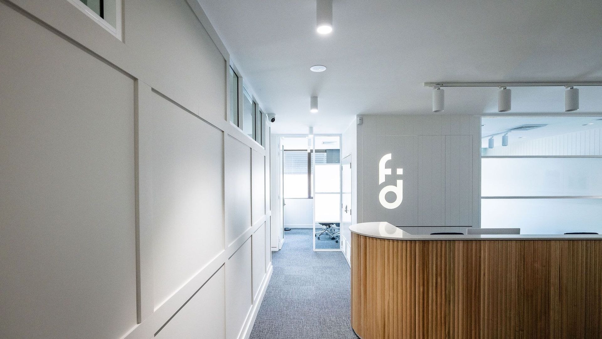 EMVY Design recently had the pleasure of creating a stunning office fitout for Financial Dynamic Chartered Accountants in Nowra. With an emphasis on functionality and aesthetics.