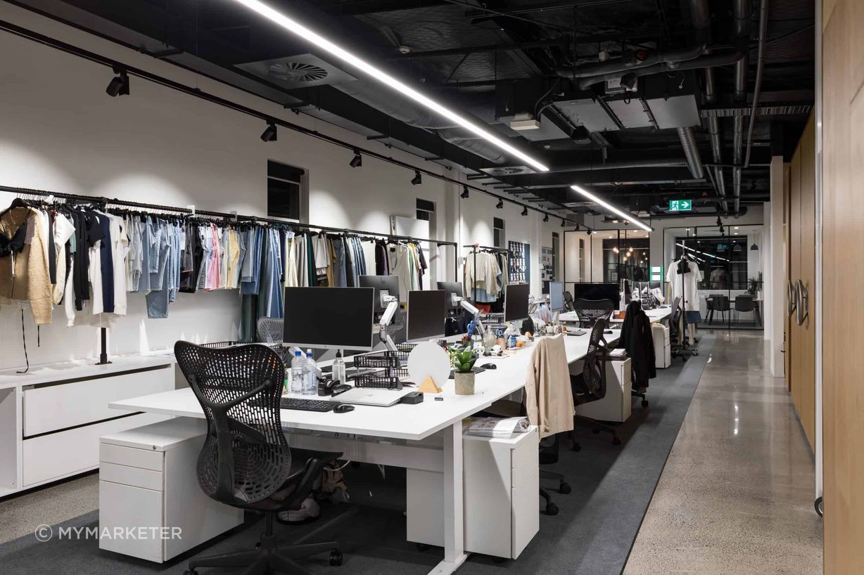 glassons2-scaled-v2.jpg