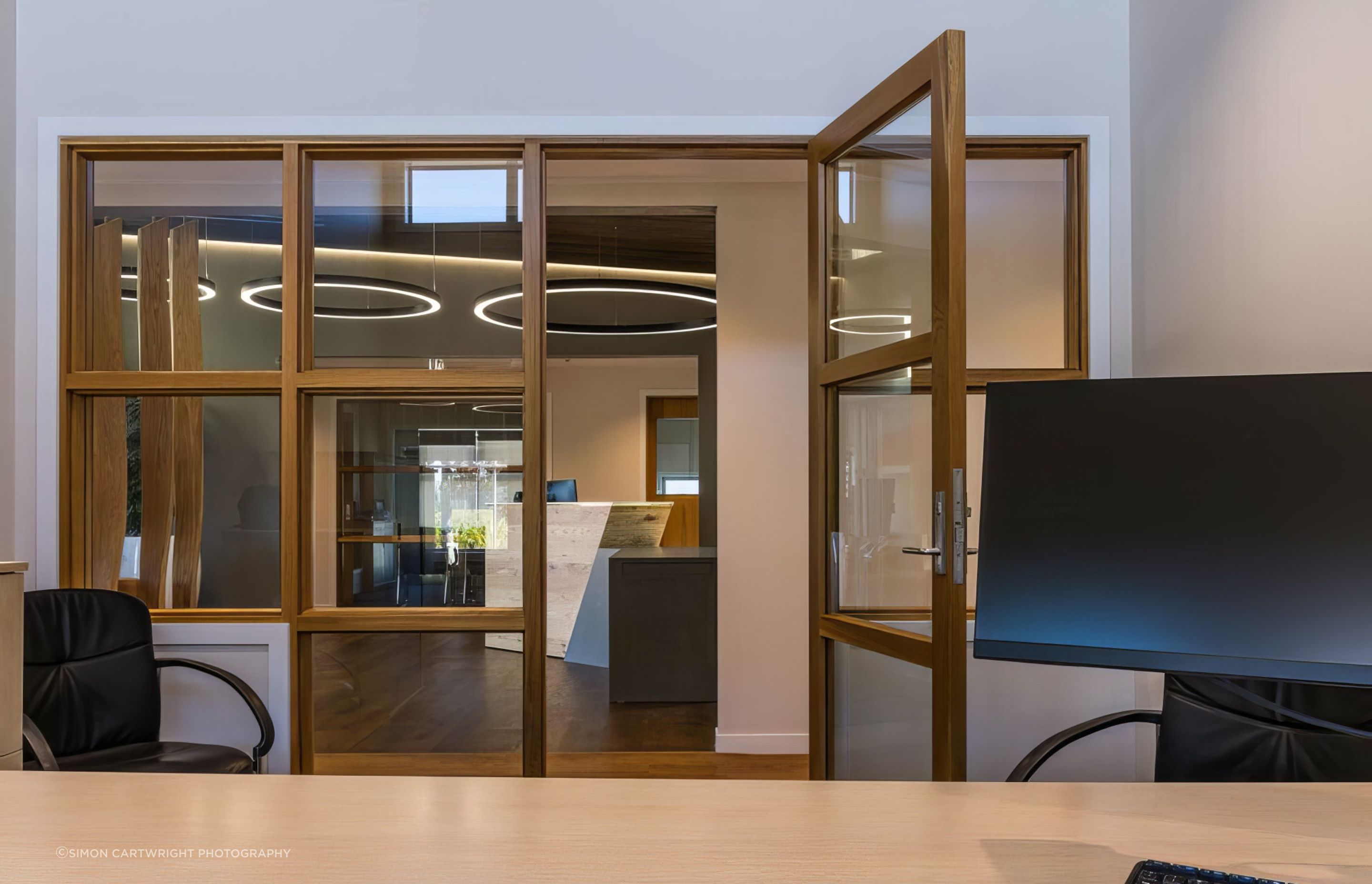 meetingroom-1000x667a.jpg