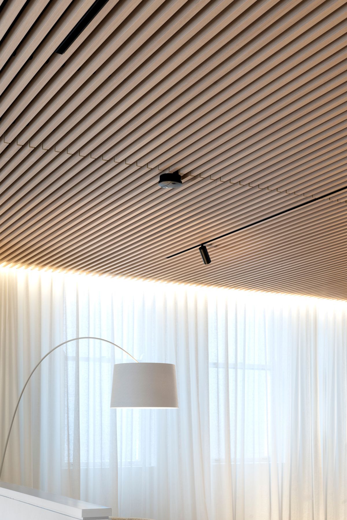 mirvacbondiscreenwoodpanels-2.jpg