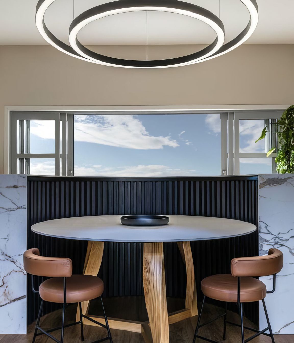 office2-534x800a.jpg