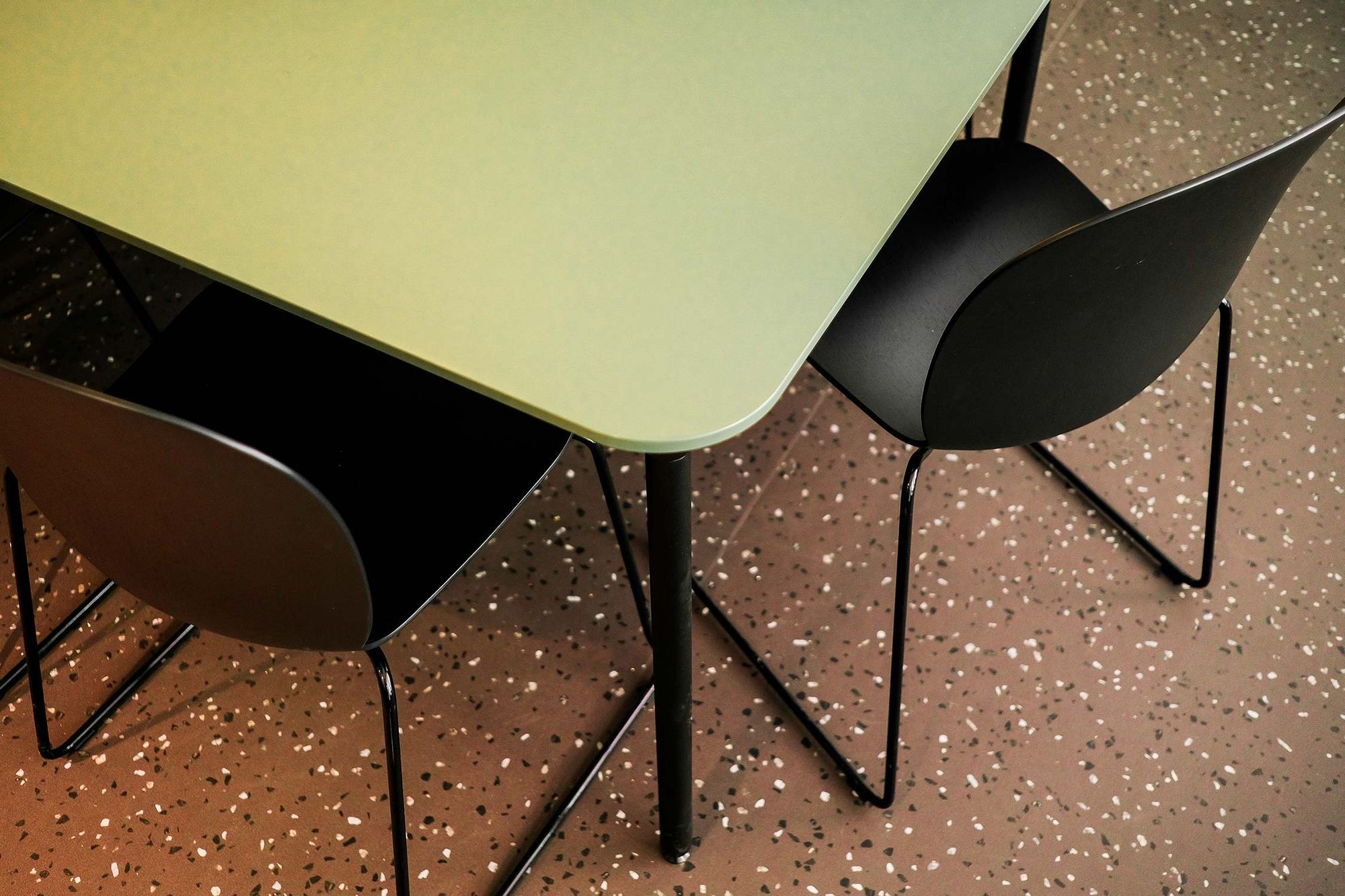project-soco-oslo-rbm-noor-offecct-phoenix-shift-high-hag-celi02web.jpg