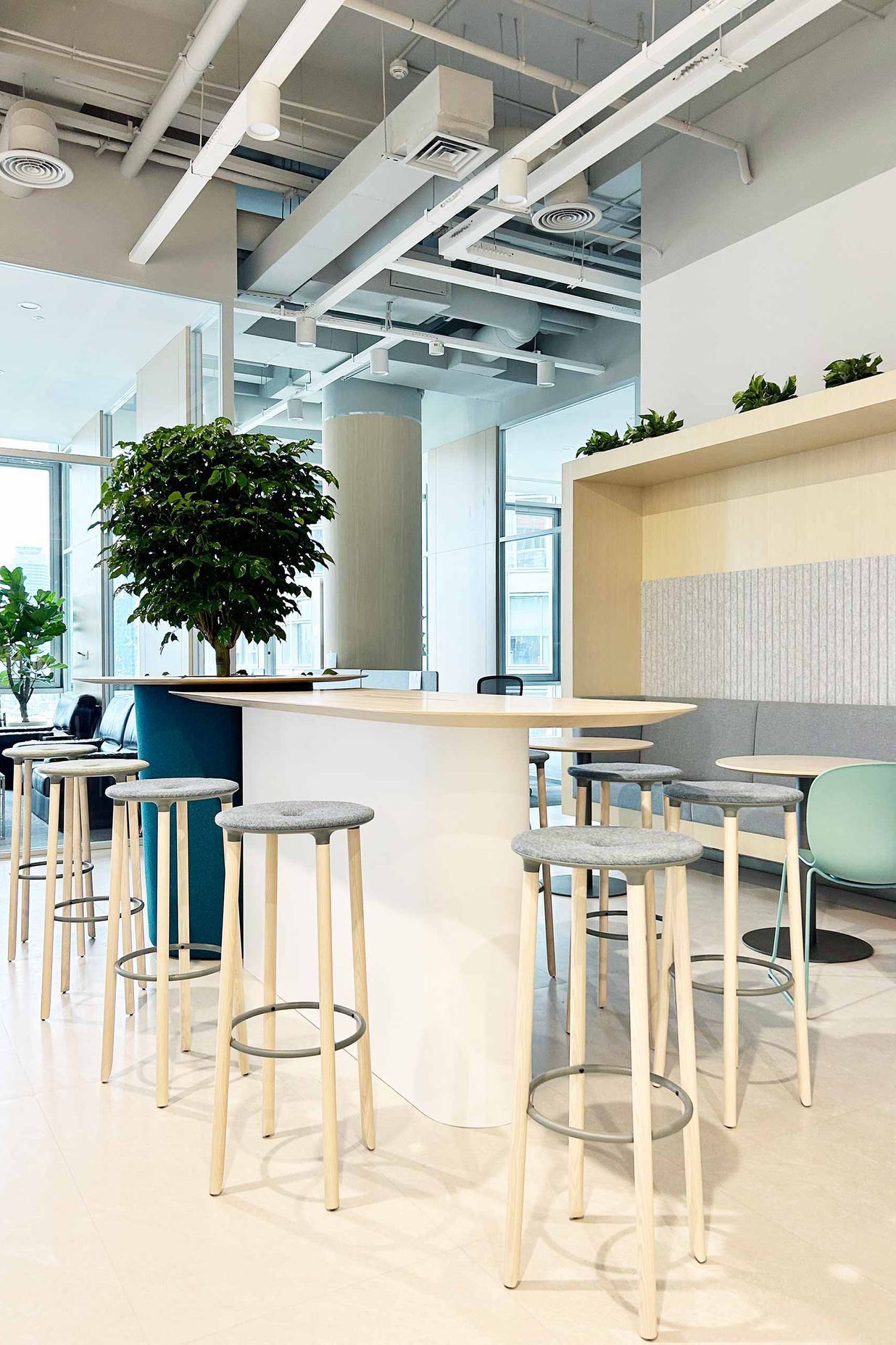projectdewell-01-offecct-on-point-move-on.jpg