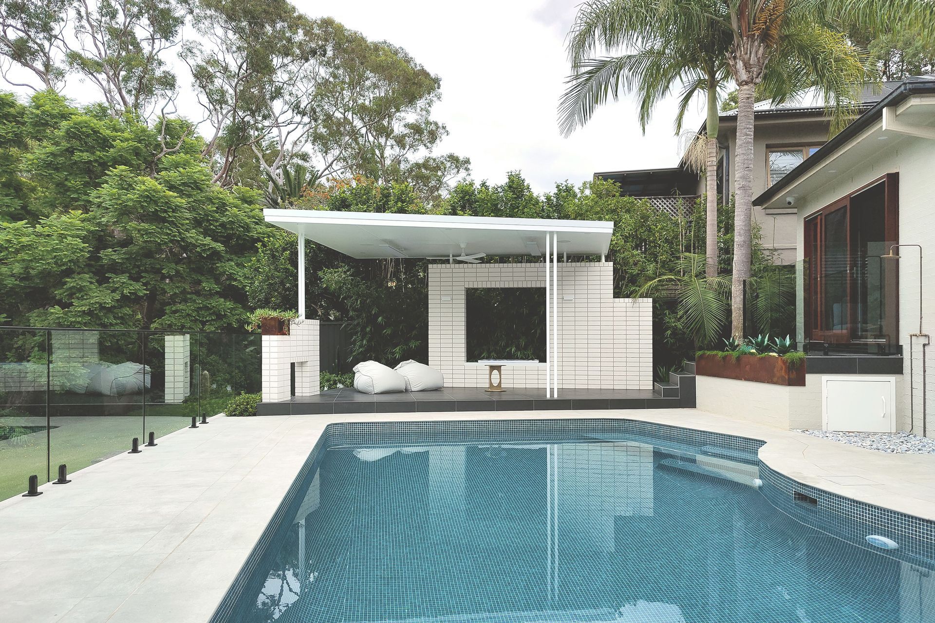 Walless Cabana — A Sympathetic In-between