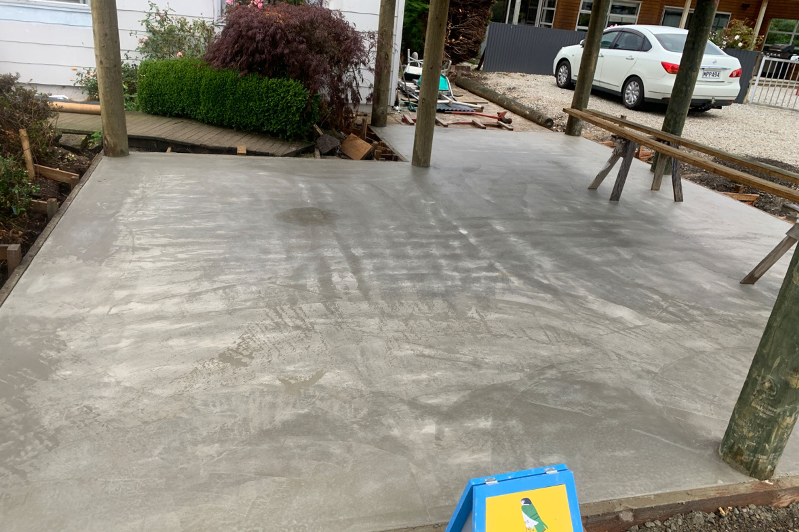 Poured concrete floor
