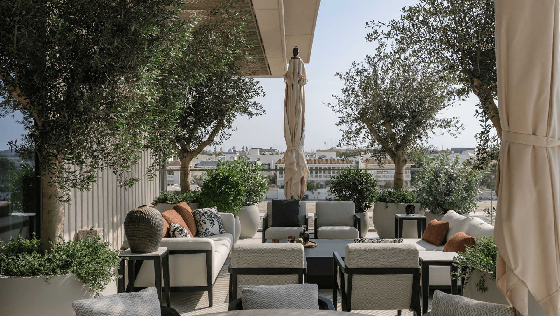 Four Season Residences, Dubai banner