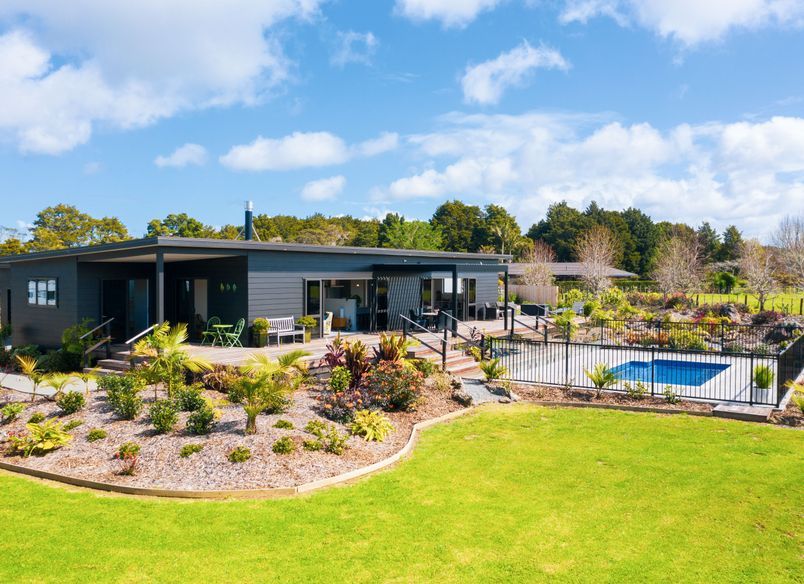 Rainbow Falls Residence