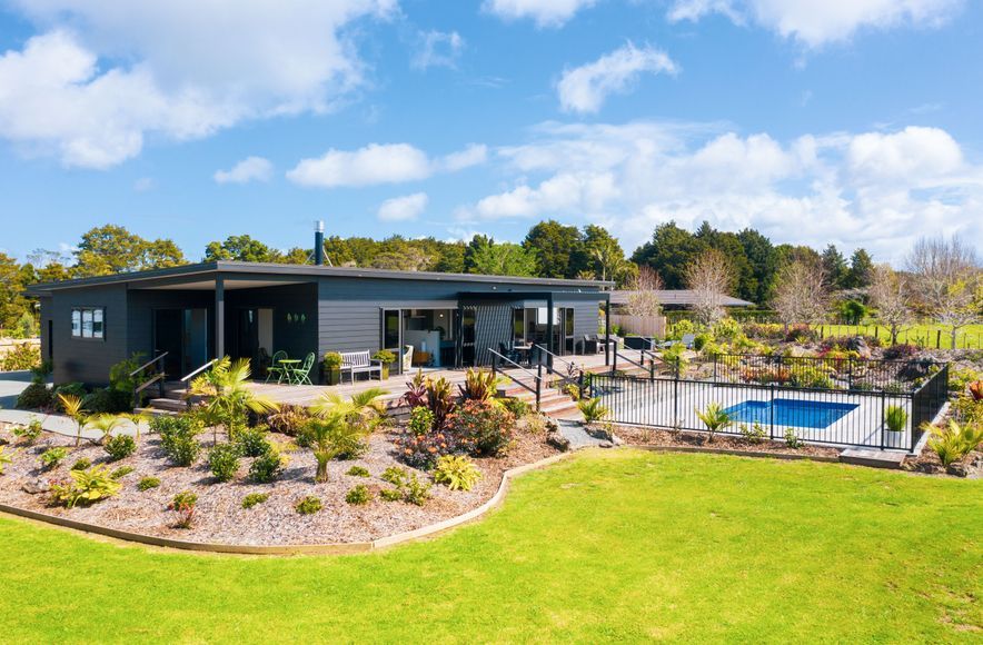 Rainbow Falls Residence