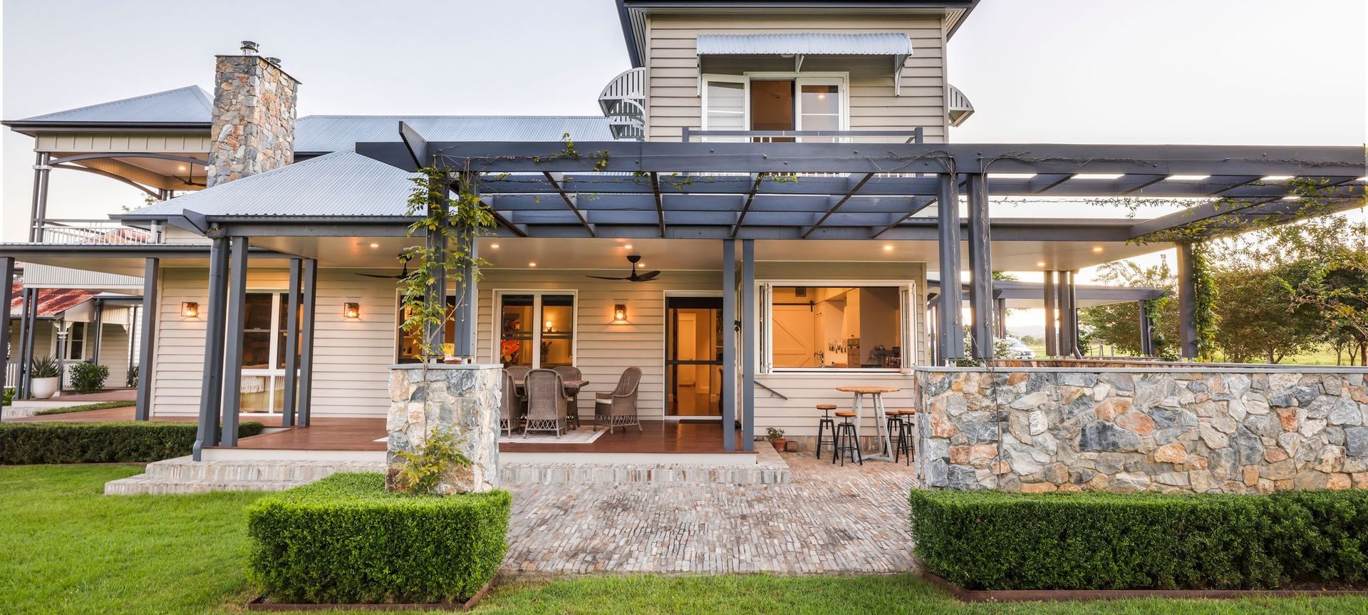 Custom Hamptons Style New Home Design Gregor’s Creek banner