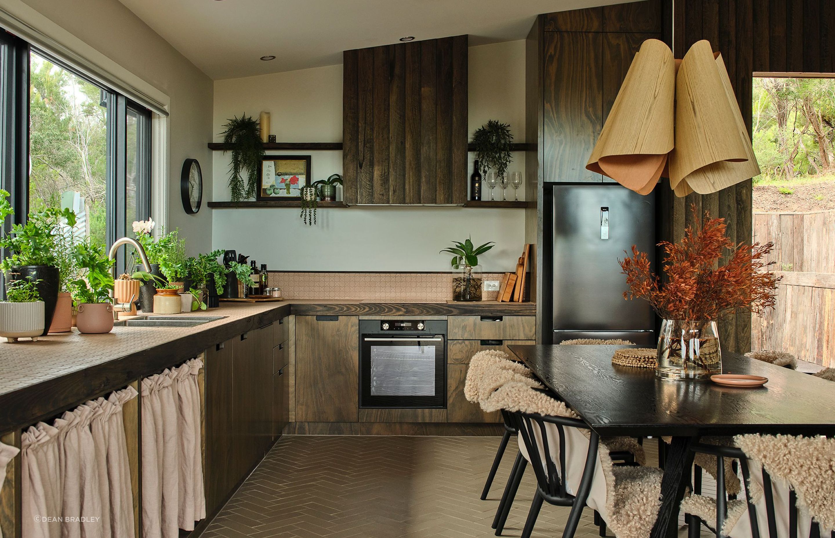 Ash-Grey-brick-tiles-mornington-peninsula-kitchen.jpg