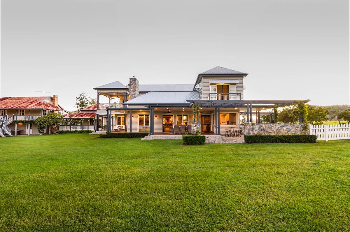 Custom Hamptons Style New Home Design Gregor’s Creek
