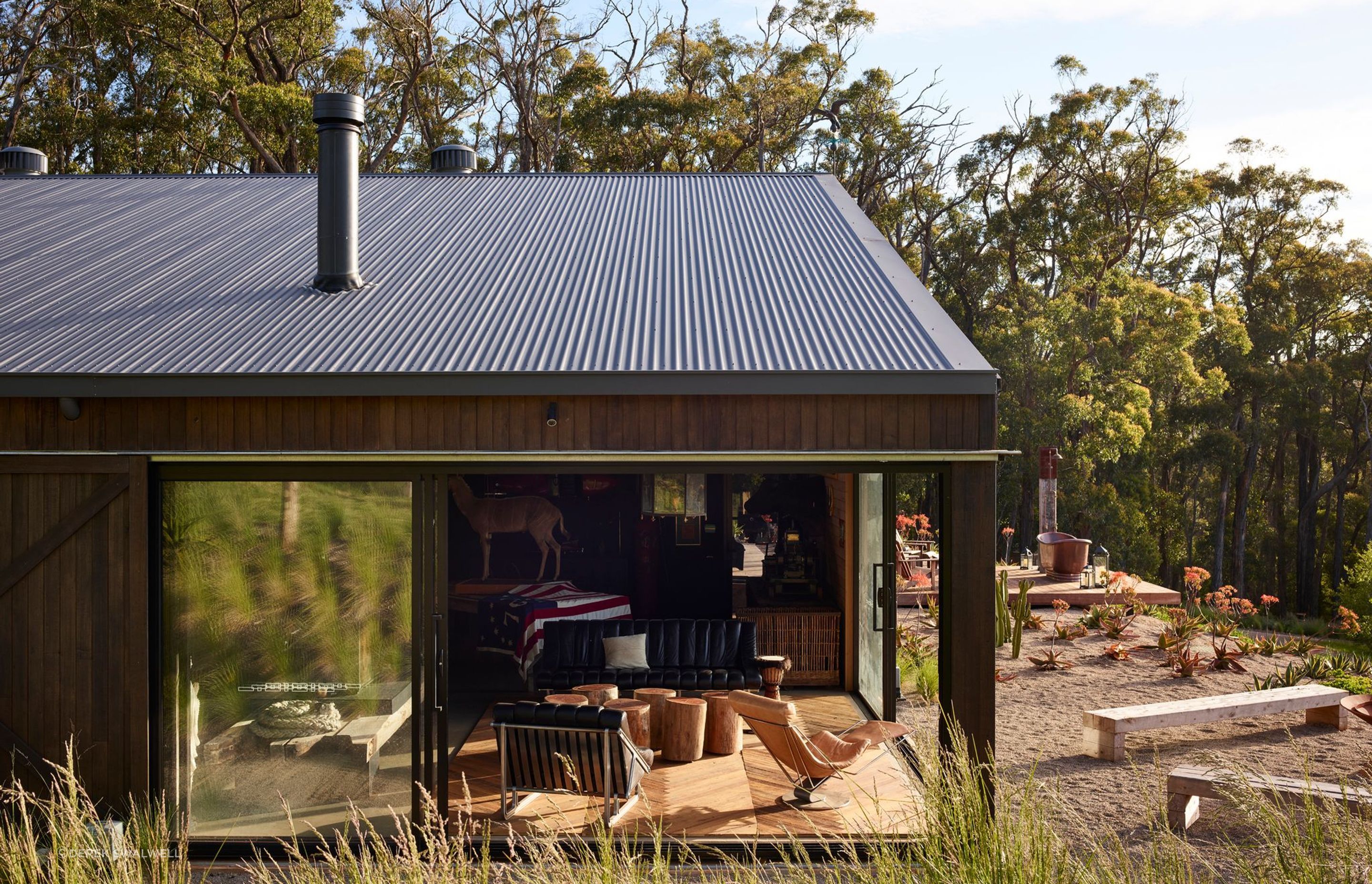 Uber Shed 2