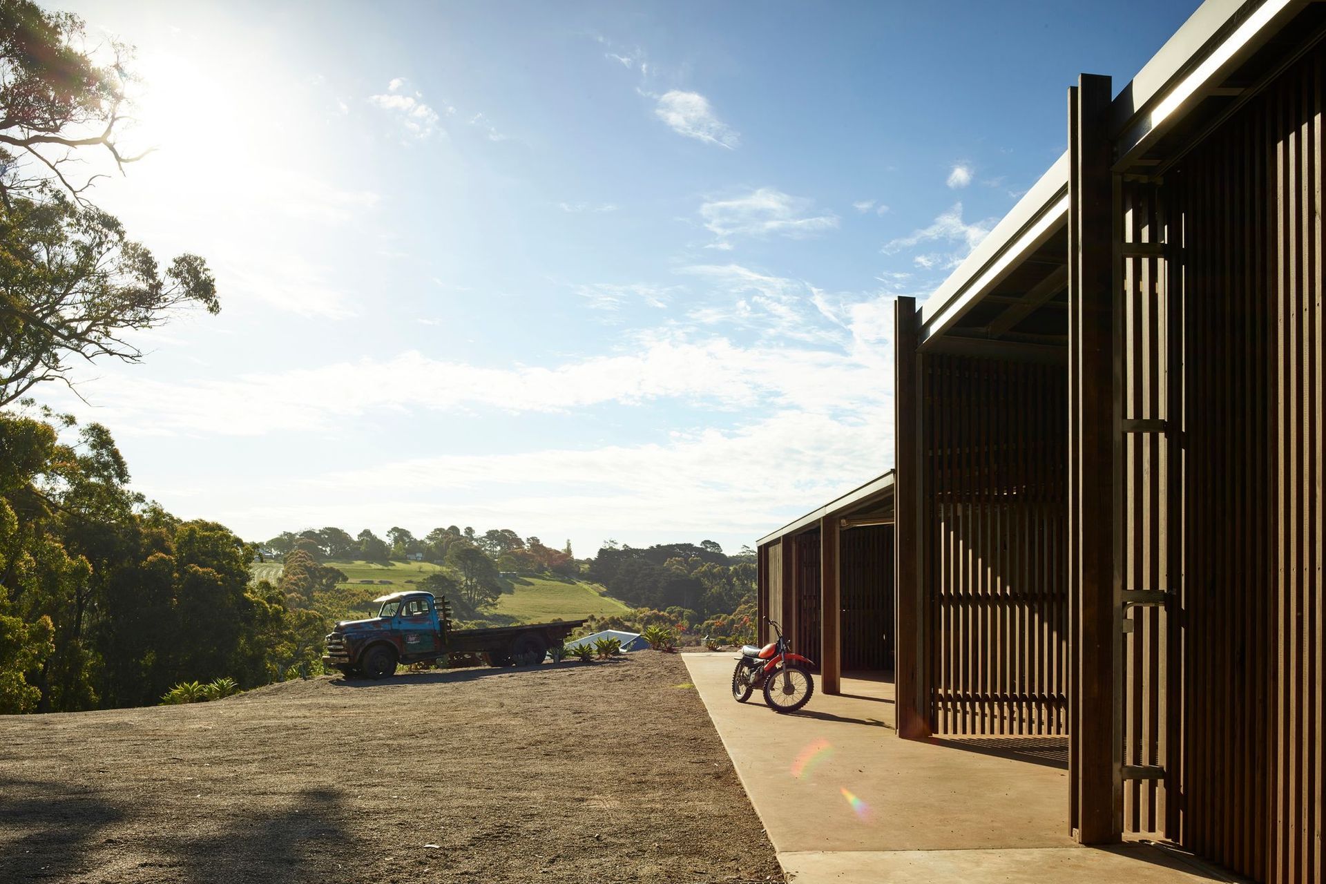 Uber Shed 2