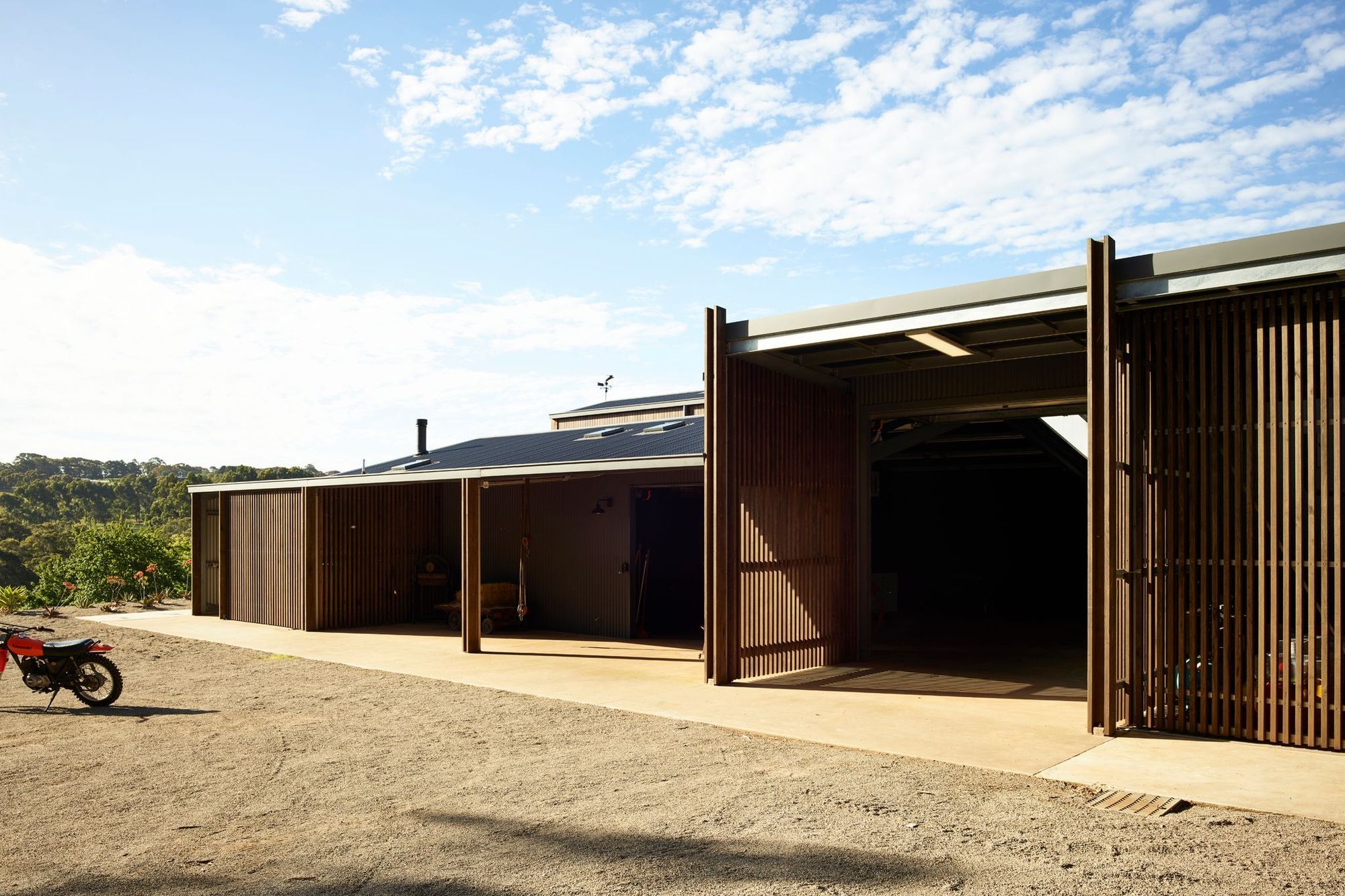 Uber Shed 2