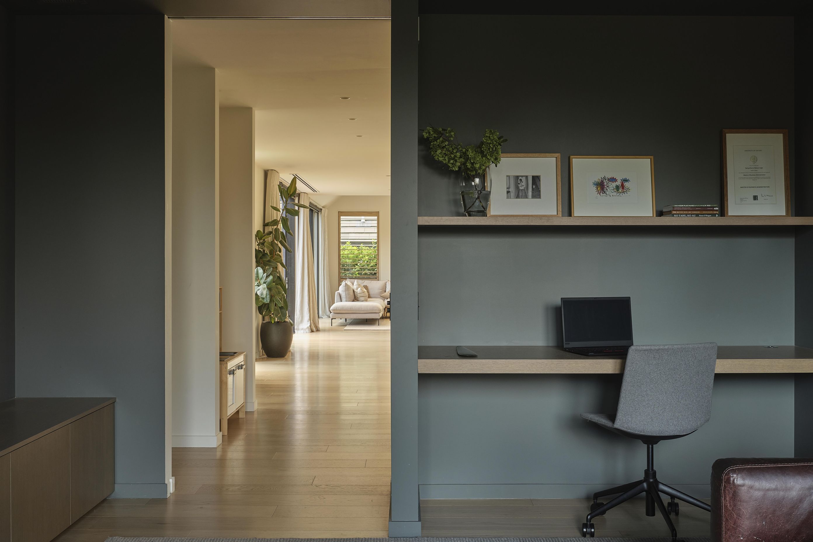 Garden-HouseView-from-the-snug-to-living-roomSam-Hartnett6.jpg