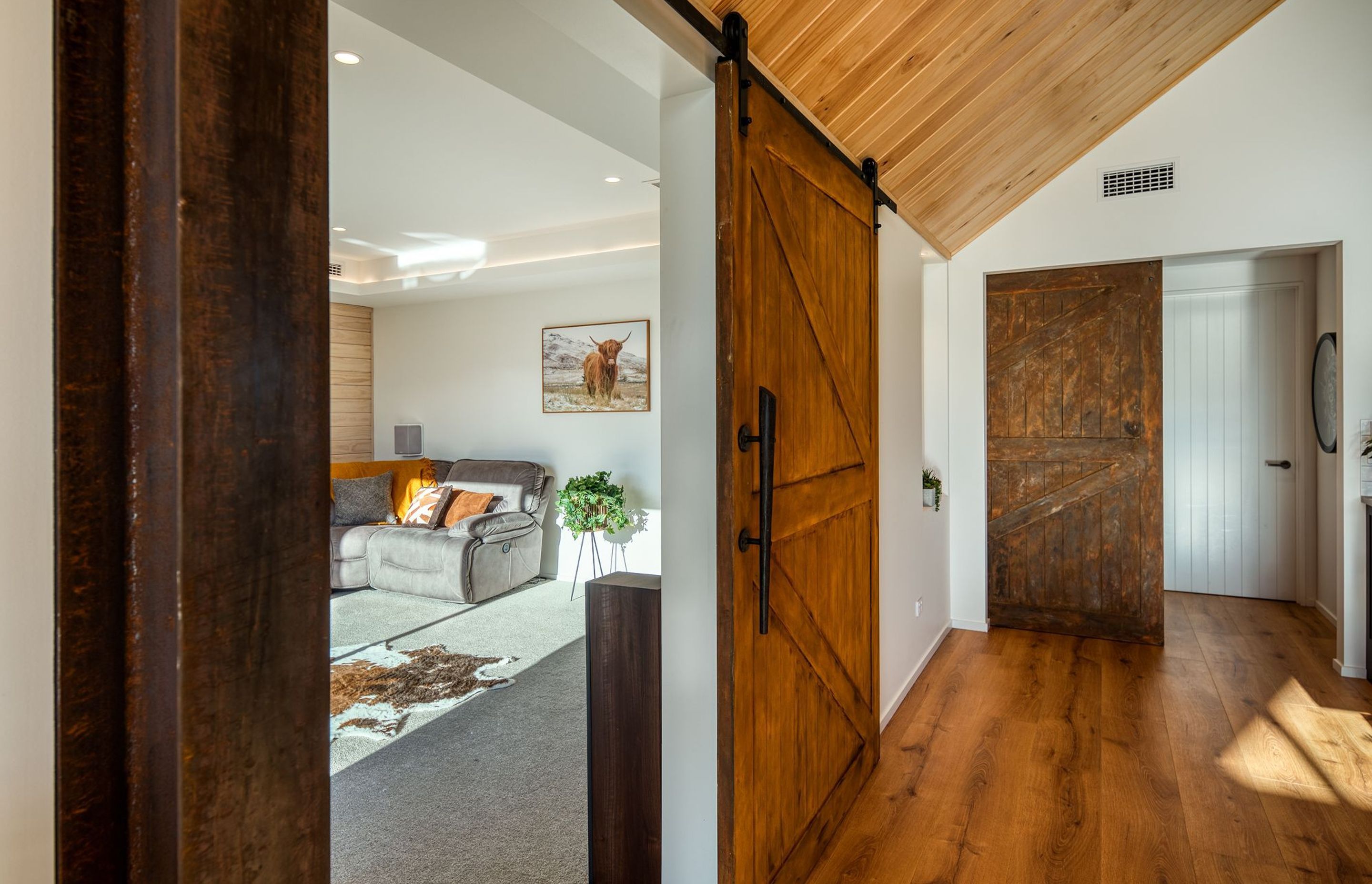 Pavilion Home, Cedar Cladding