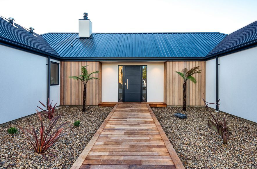 Pavilion Home, Cedar Cladding - 'The Dunstan'