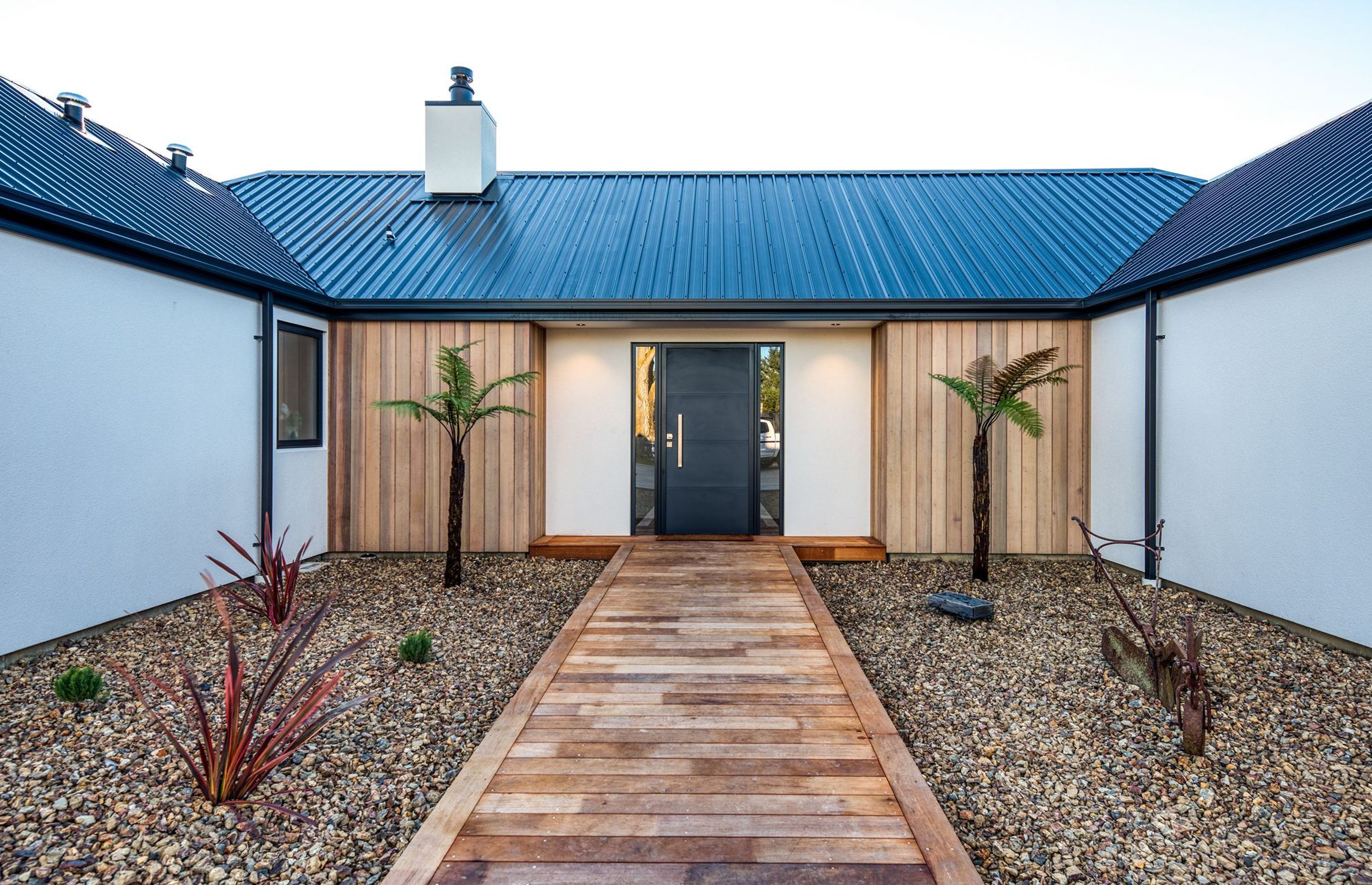 Pavilion Home, Cedar Cladding