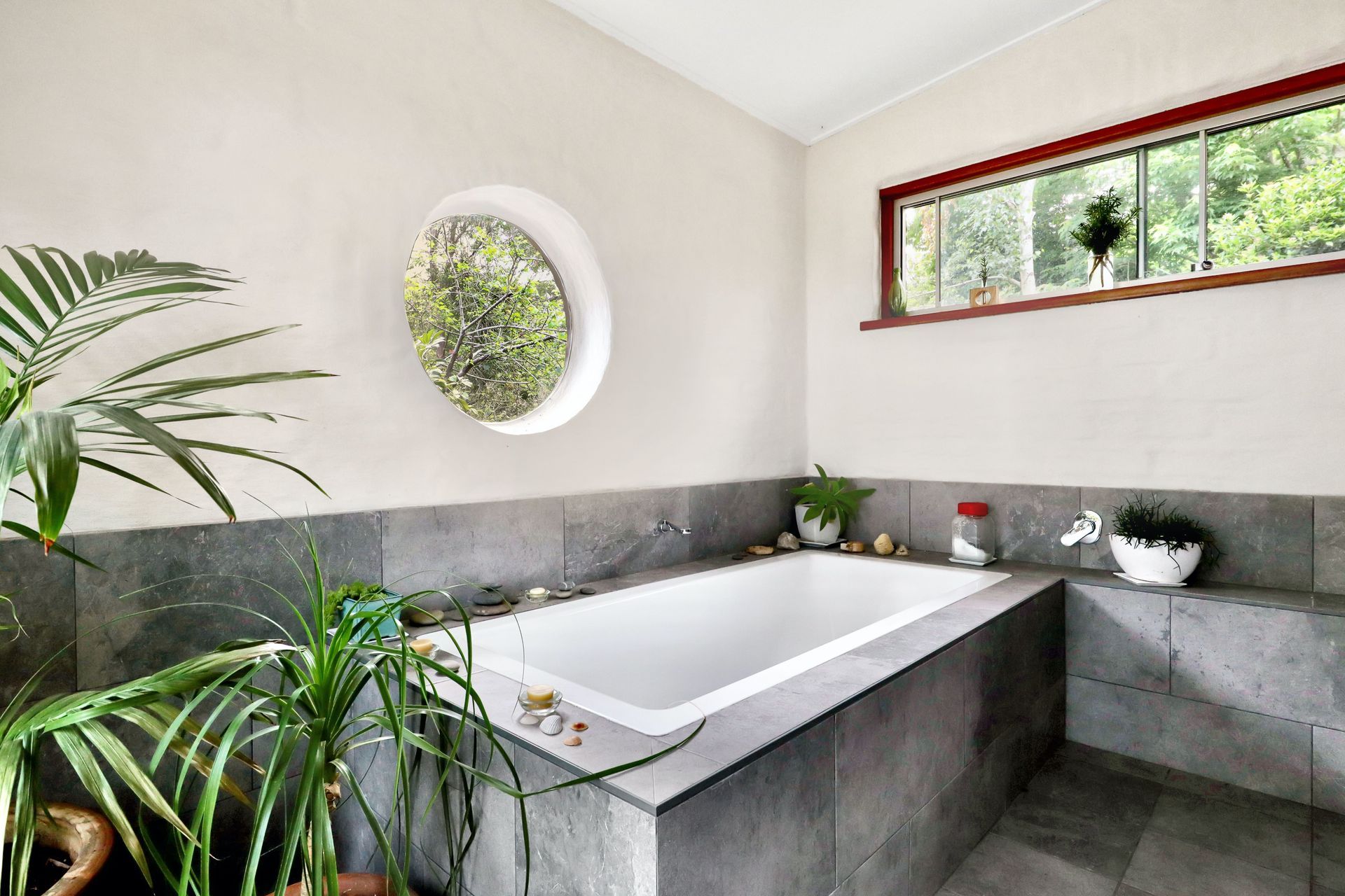 Made from the Earth - Mudbrick Home