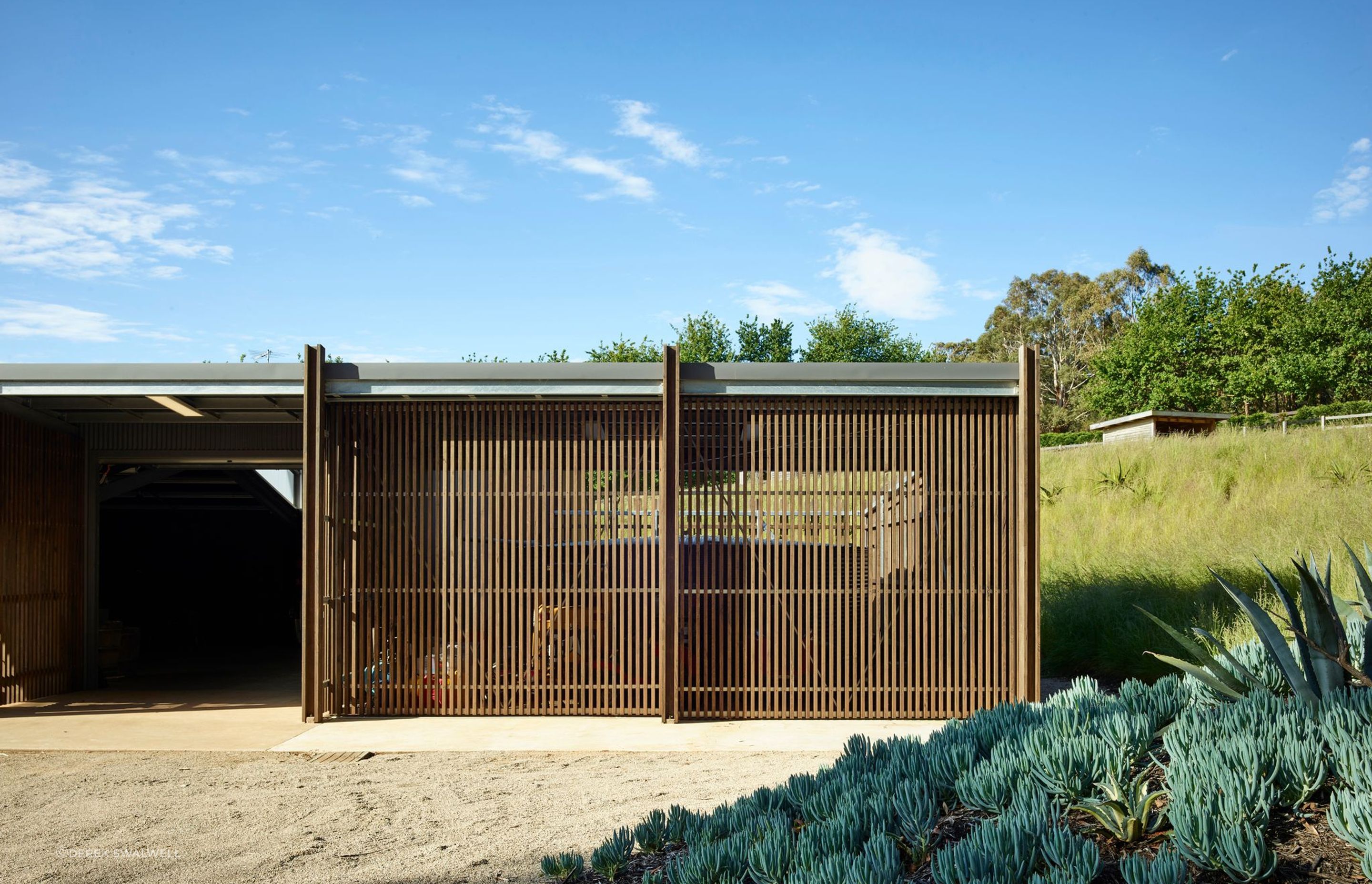 Uber Shed 2