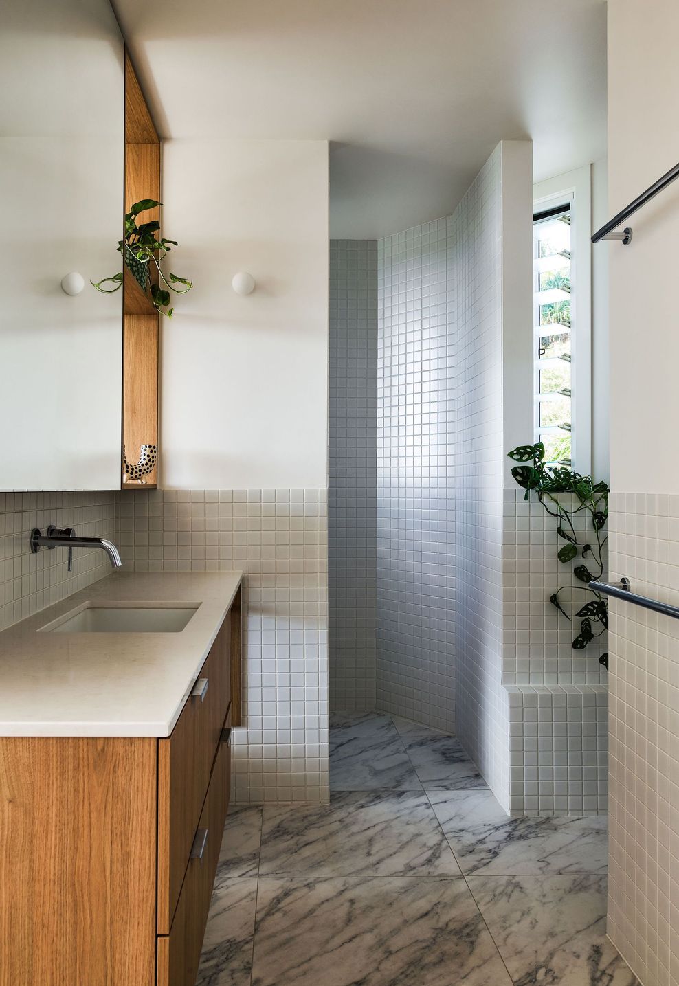 Justin-Humphrey-architects-Point-North-house-bathroom-v2.jpg