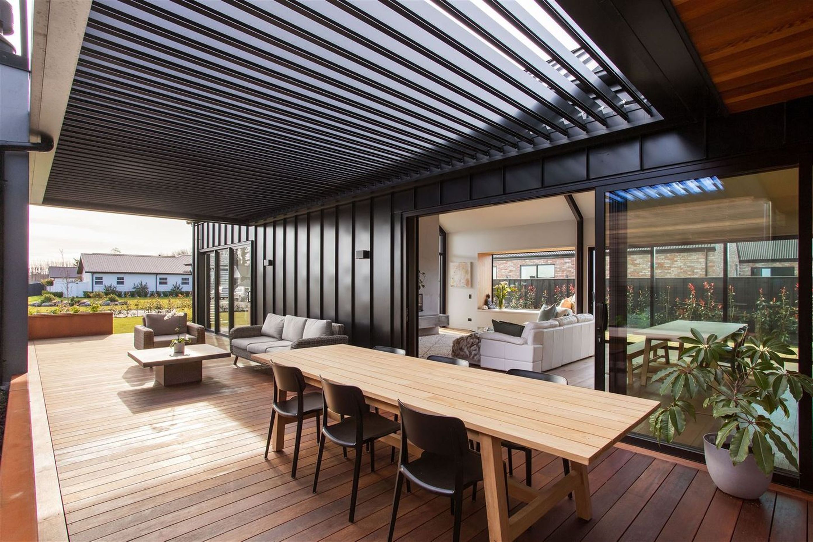 OUTDOOR-DINING-v2.jpg