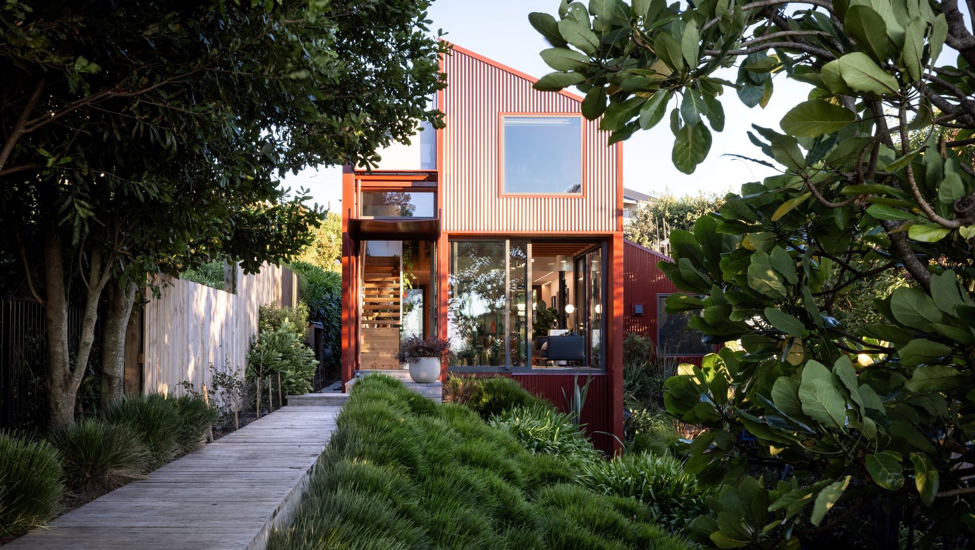 The Modern Red Shed - Otumoetai House banner