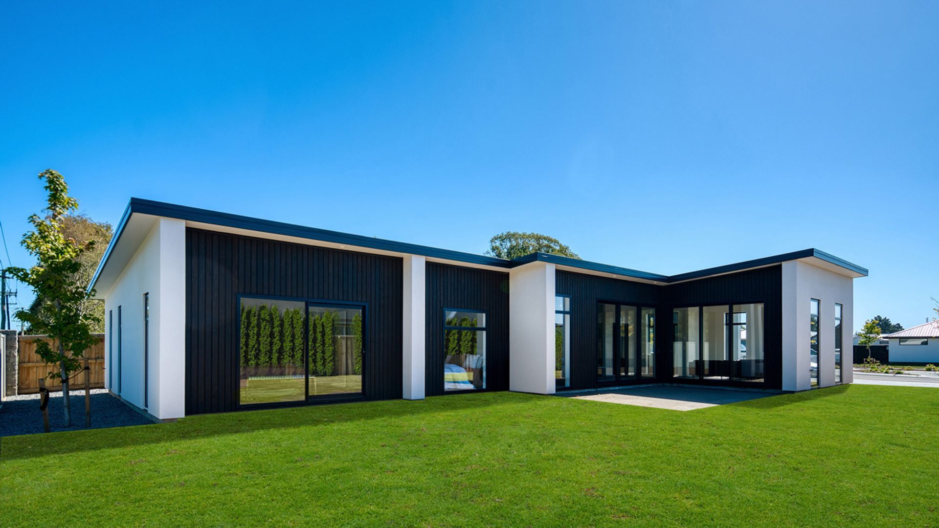 Spacious Open Plan Family Home, Subdivision banner
