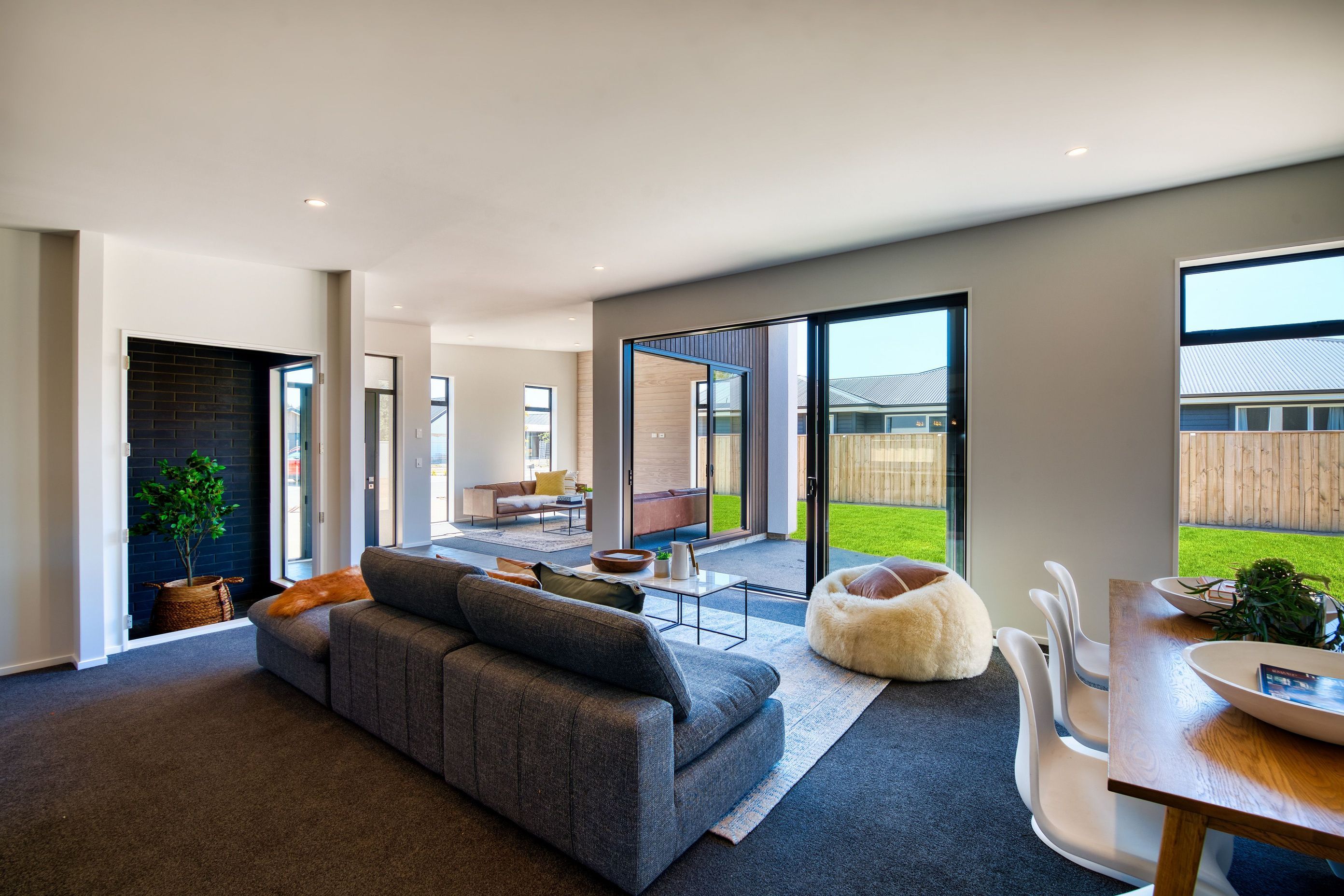 Spacious Open Plan Family Home, Subdivision